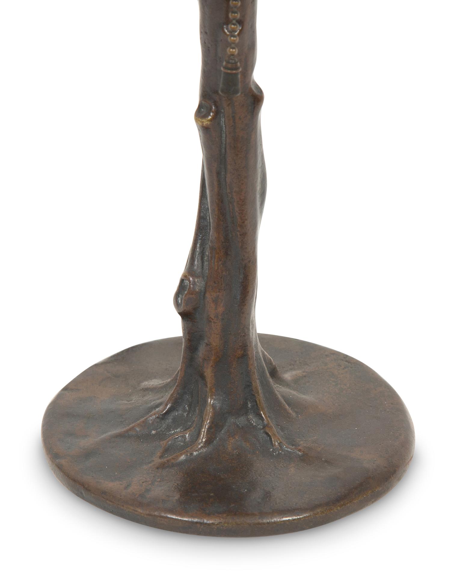 A Pairpoint Puffy Boudoir Lamp on Bronze Base