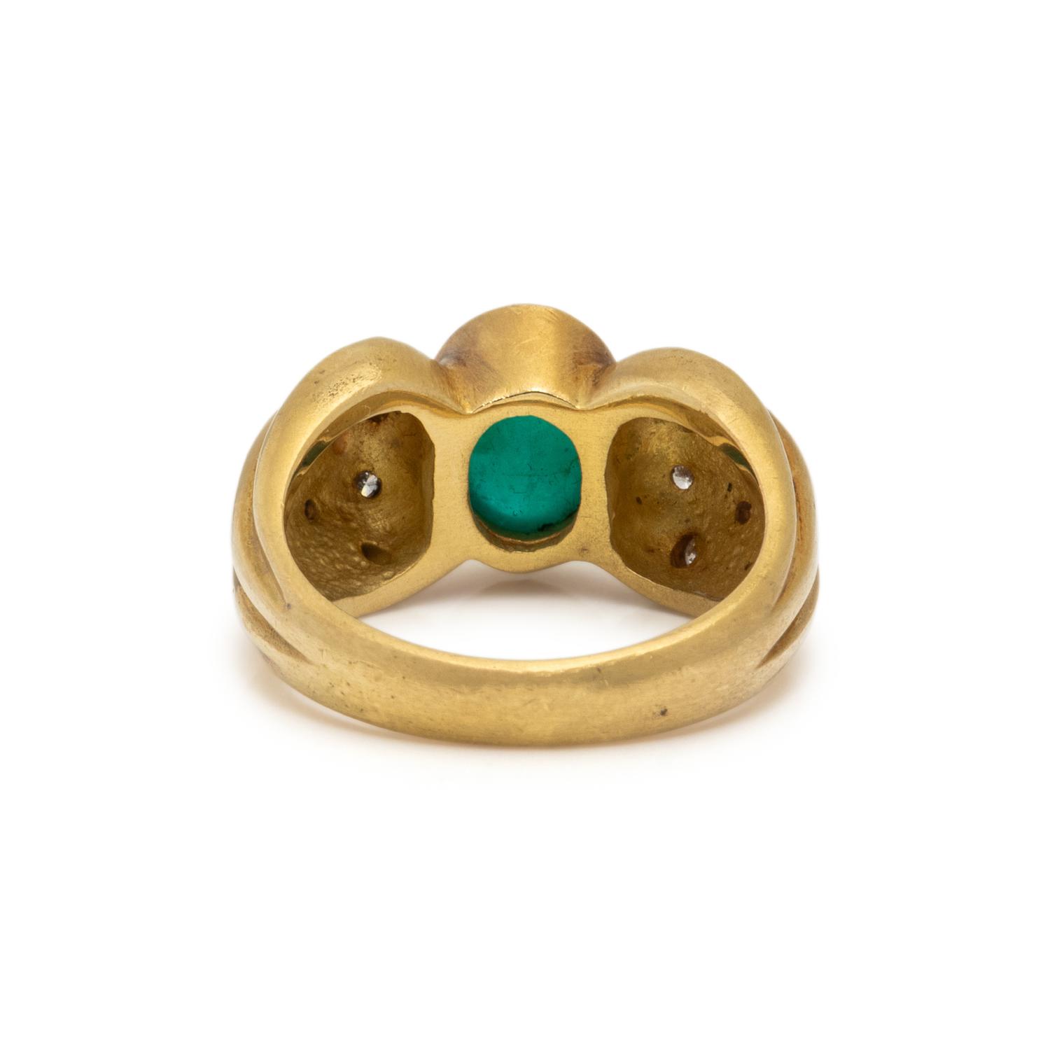 EMERALD AND DIAMOND RING