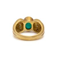 EMERALD AND DIAMOND RING