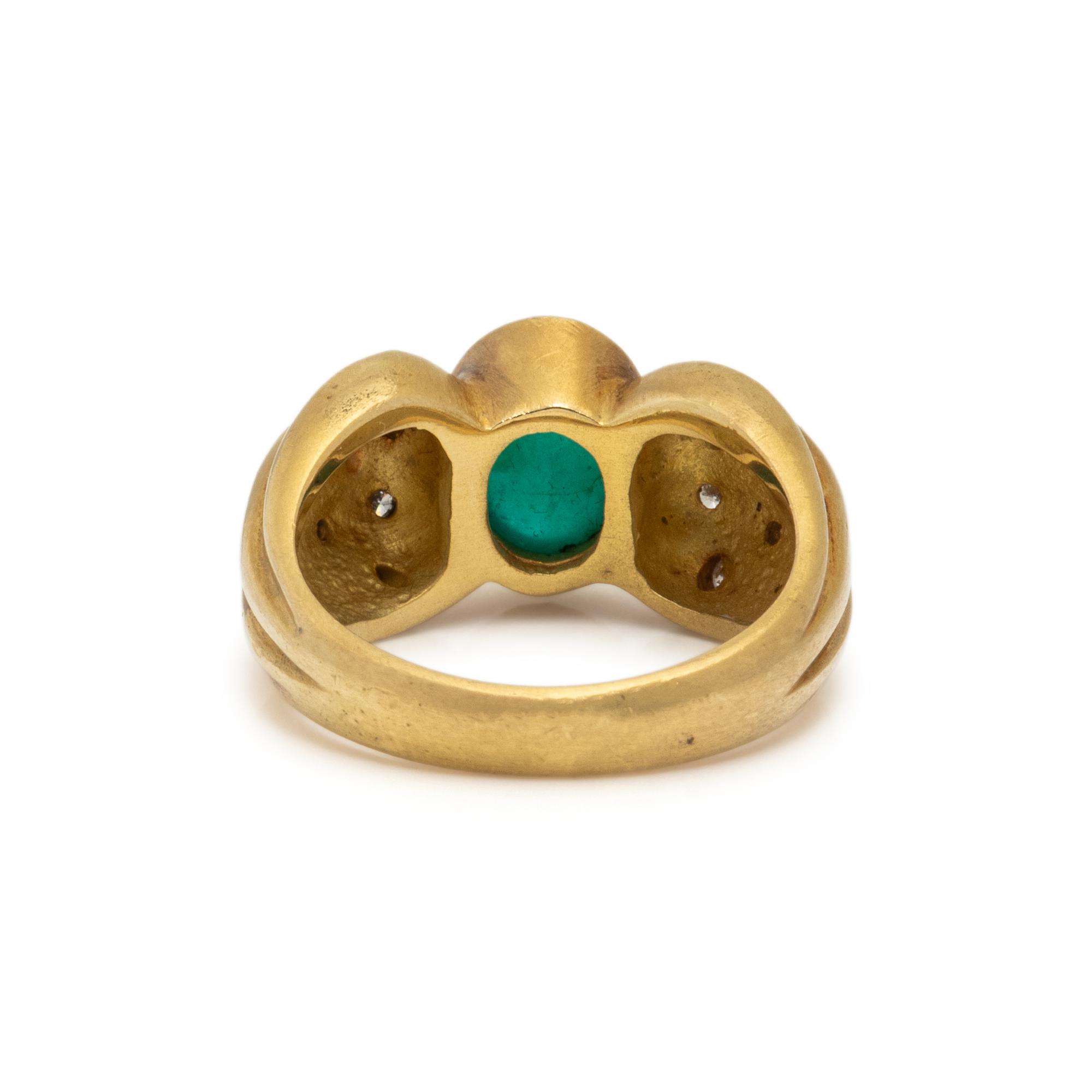 EMERALD AND DIAMOND RING