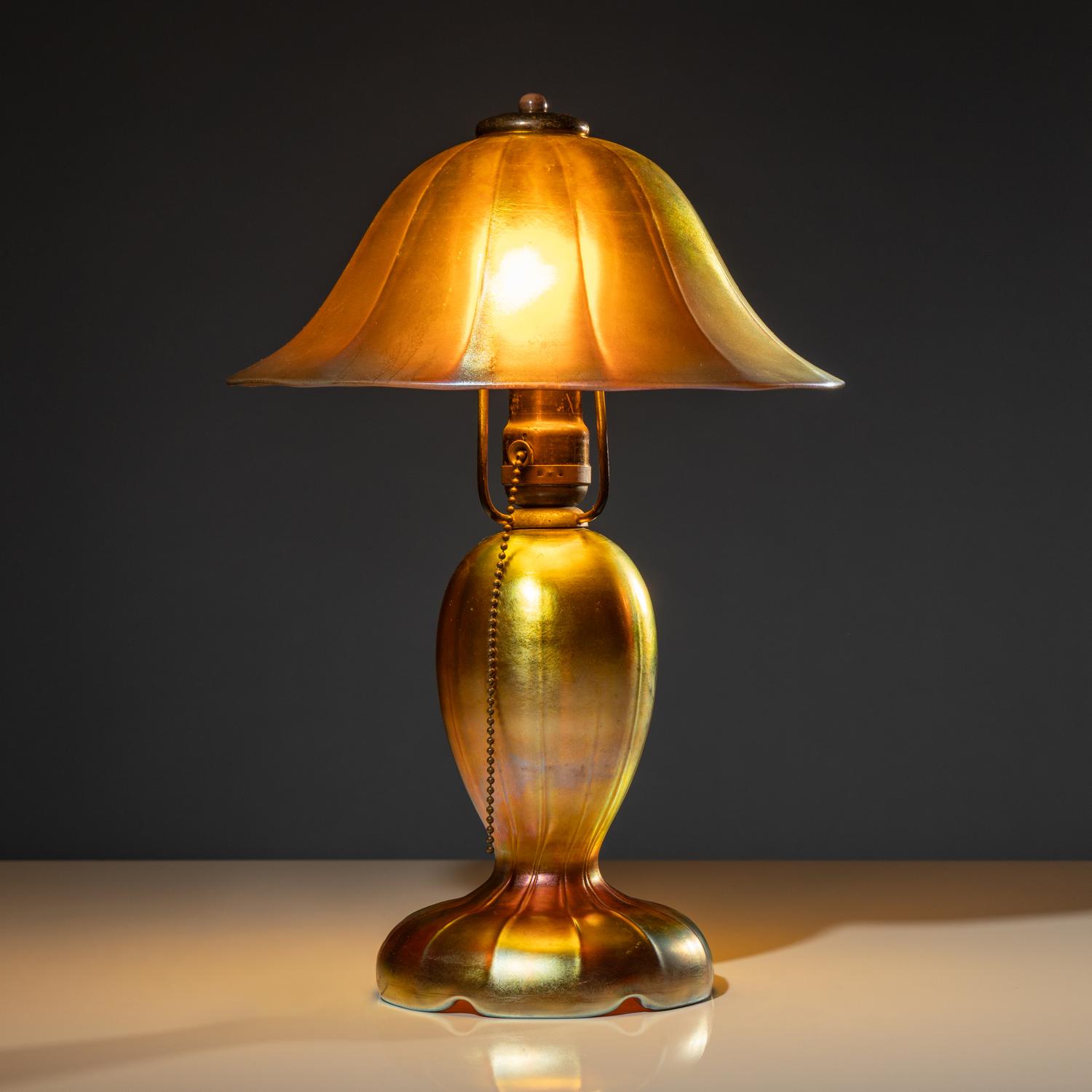 Table lamp