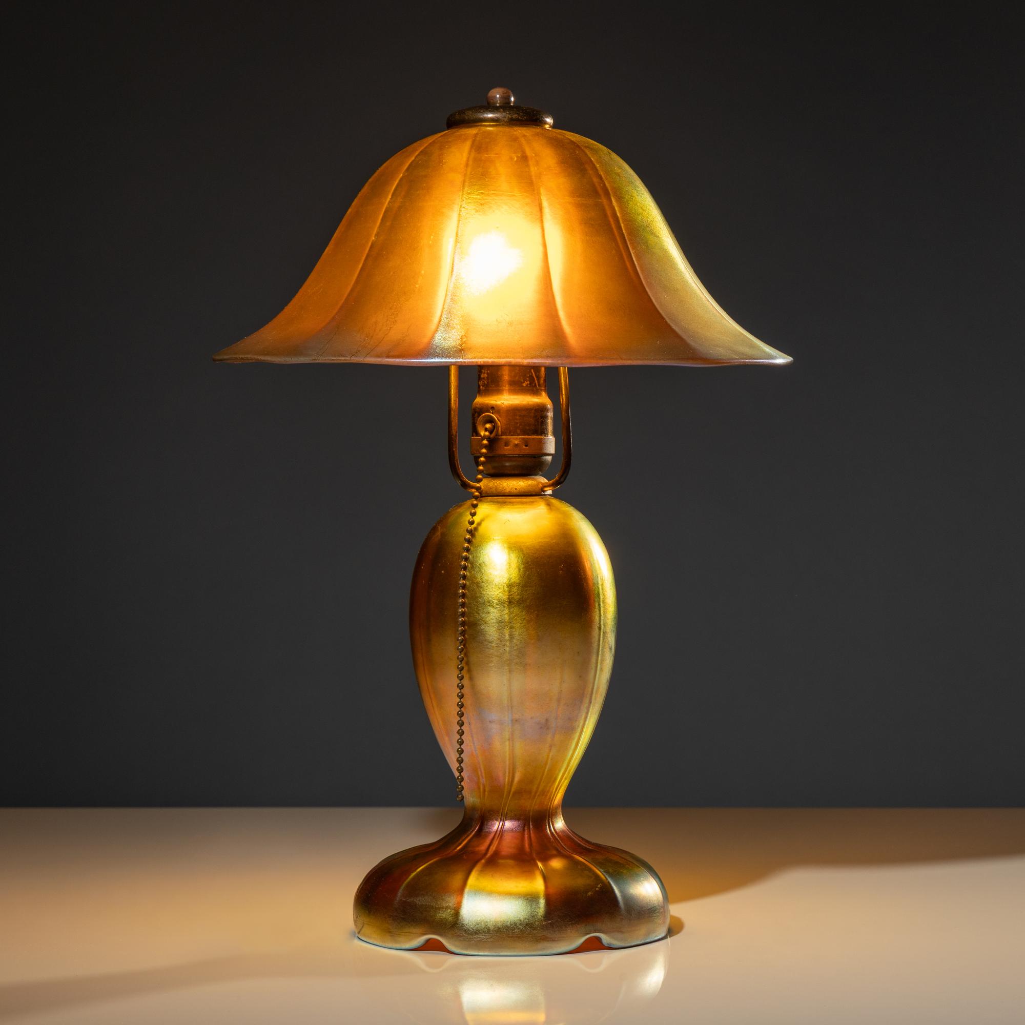 Table lamp