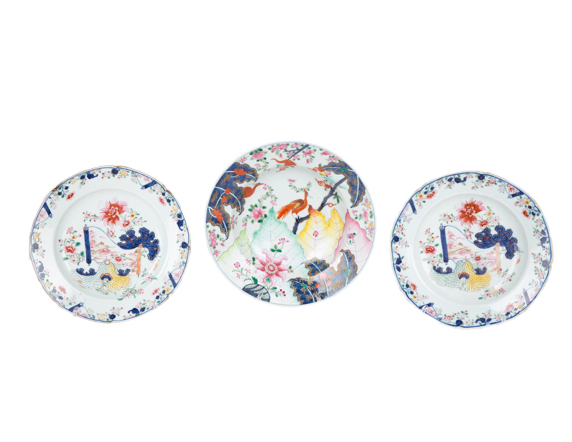 A Pair of Chinese Export Sacred Fungi Porcelain Plates — 19TH CENTURY