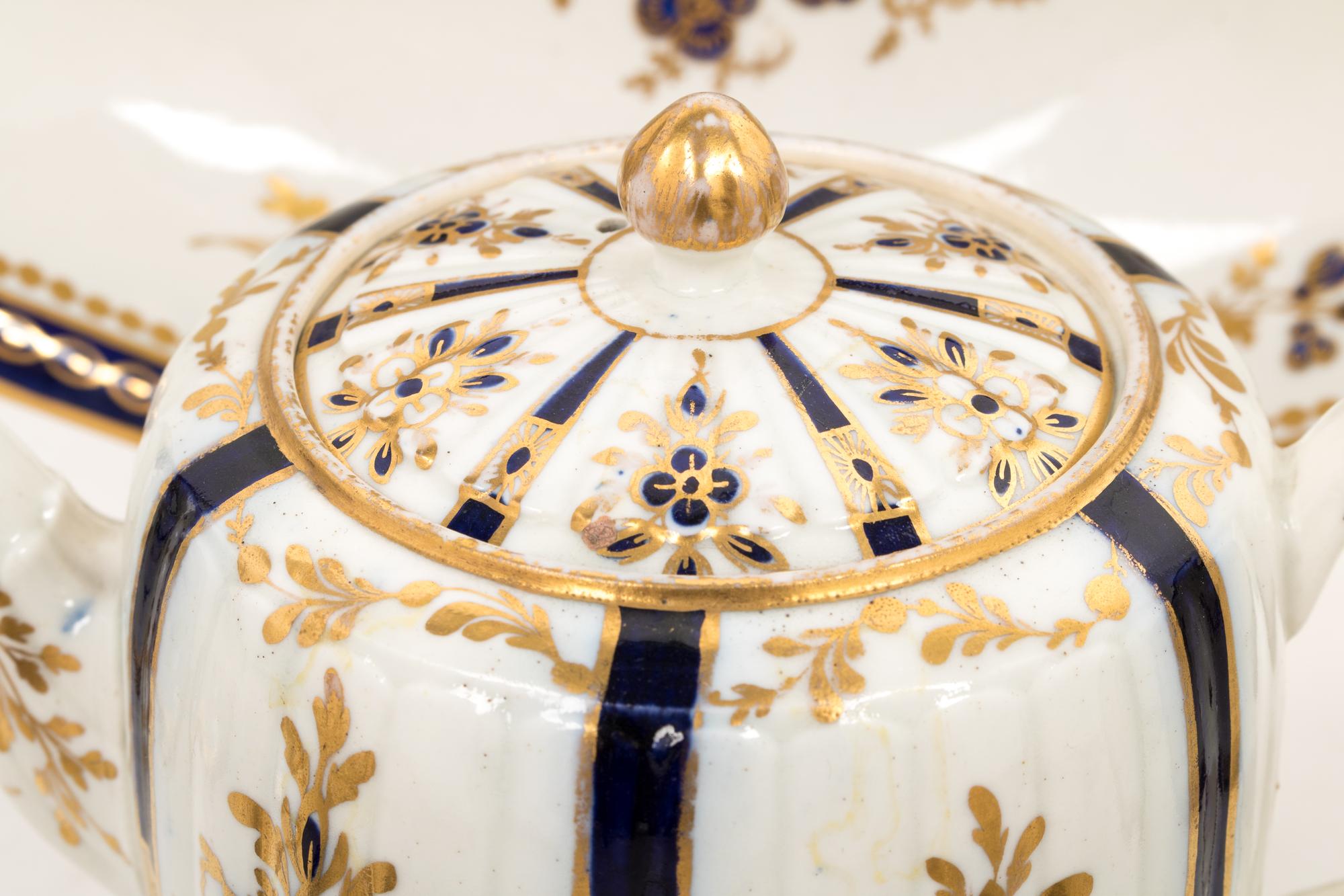 A Caughley Porcelain Tea Service