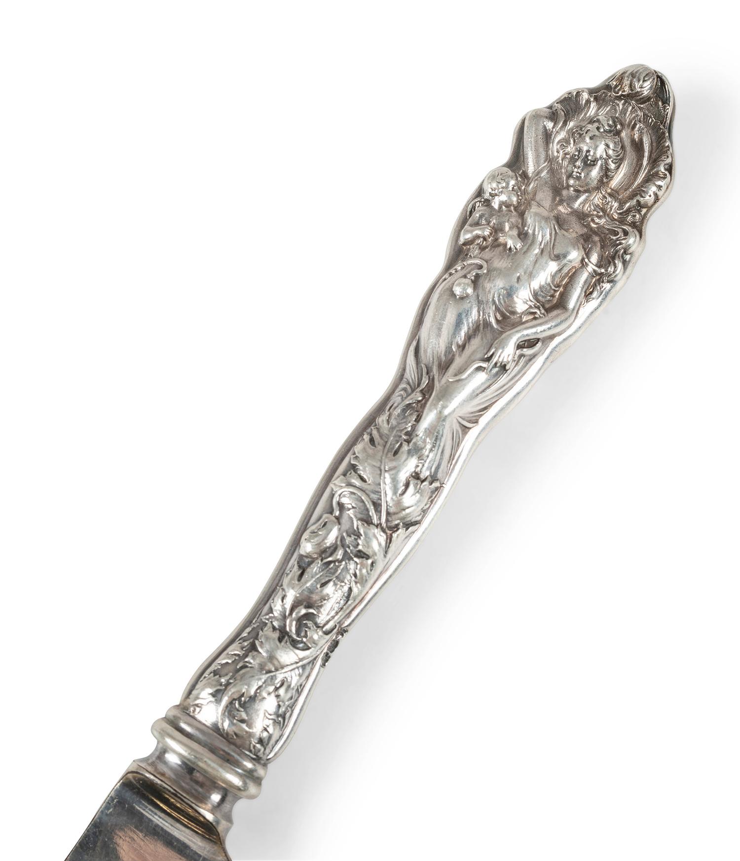 A Reed and Barton 'Love Disarmed' Silver Flatware Service
