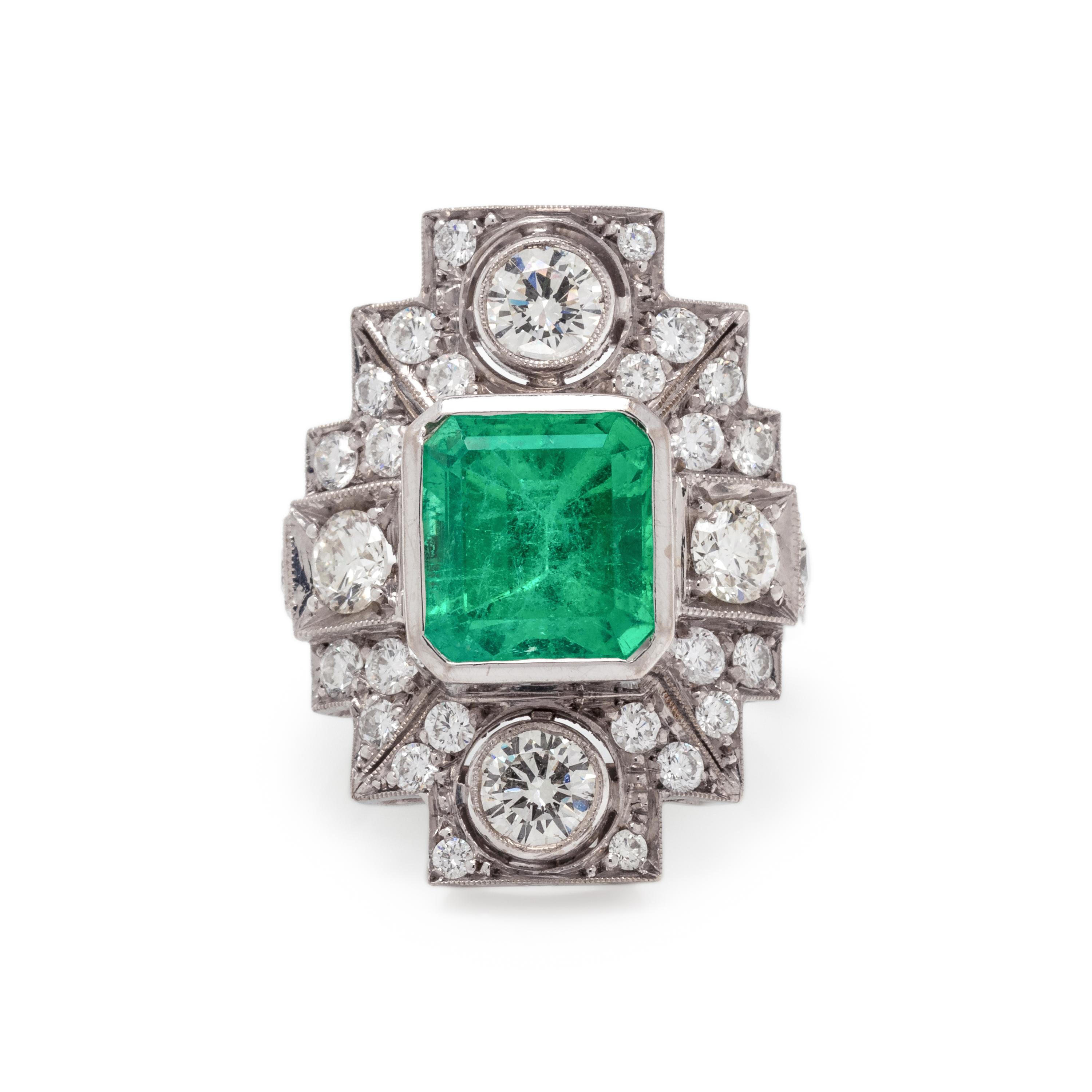 EMERALD AND DIAMOND RING