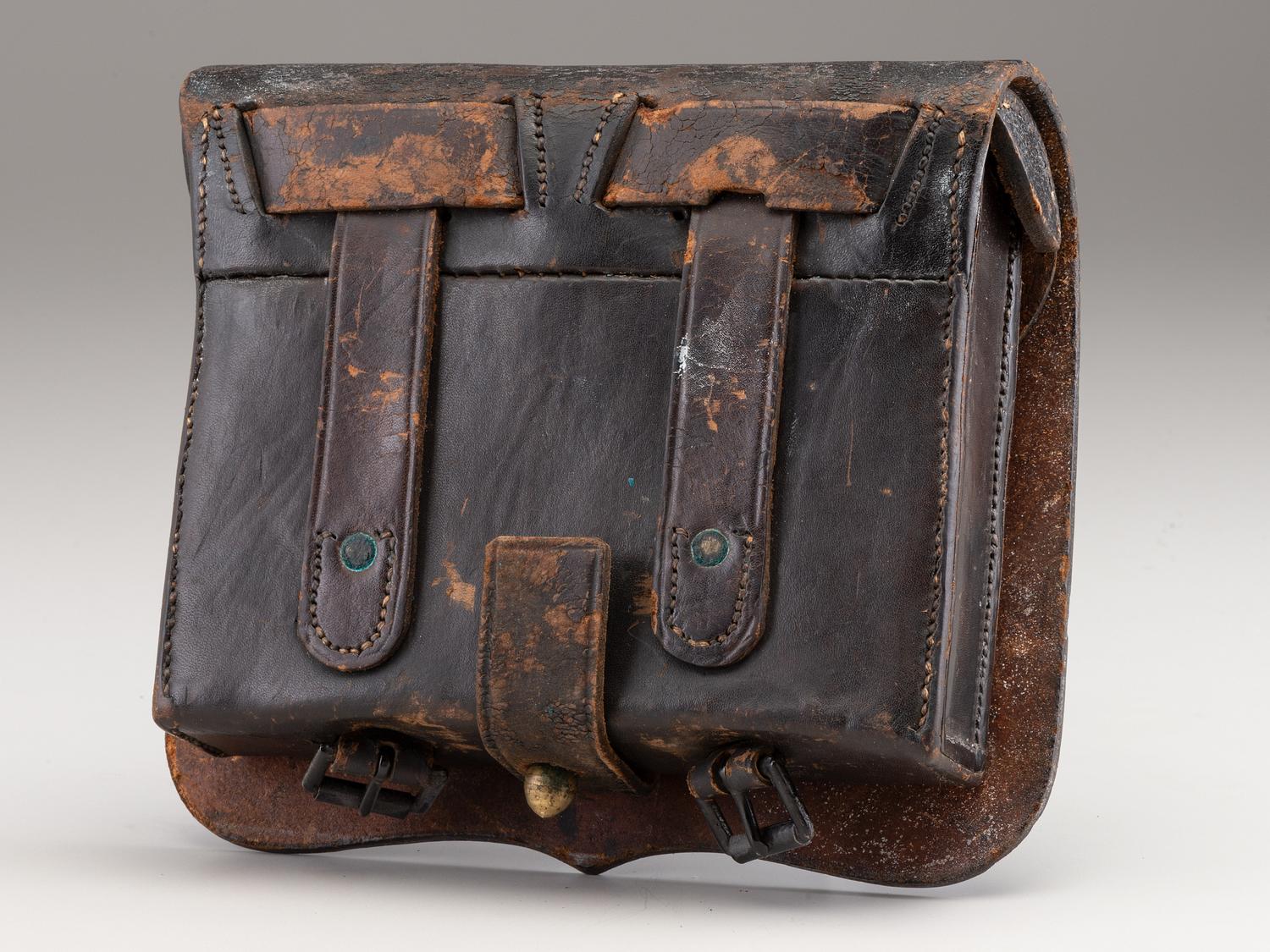 [CIVIL WAR]. Model 1864 cartridge box.