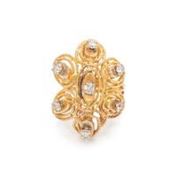 YELLOW GOLD AND DIAMOND RING