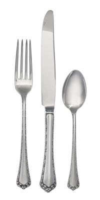 An American Silver Flatware Service, Easterling Co., Chicago, IL, Rosemary pattern, comprising: 7 dinner knives 7 dinner forks 7 teaspo