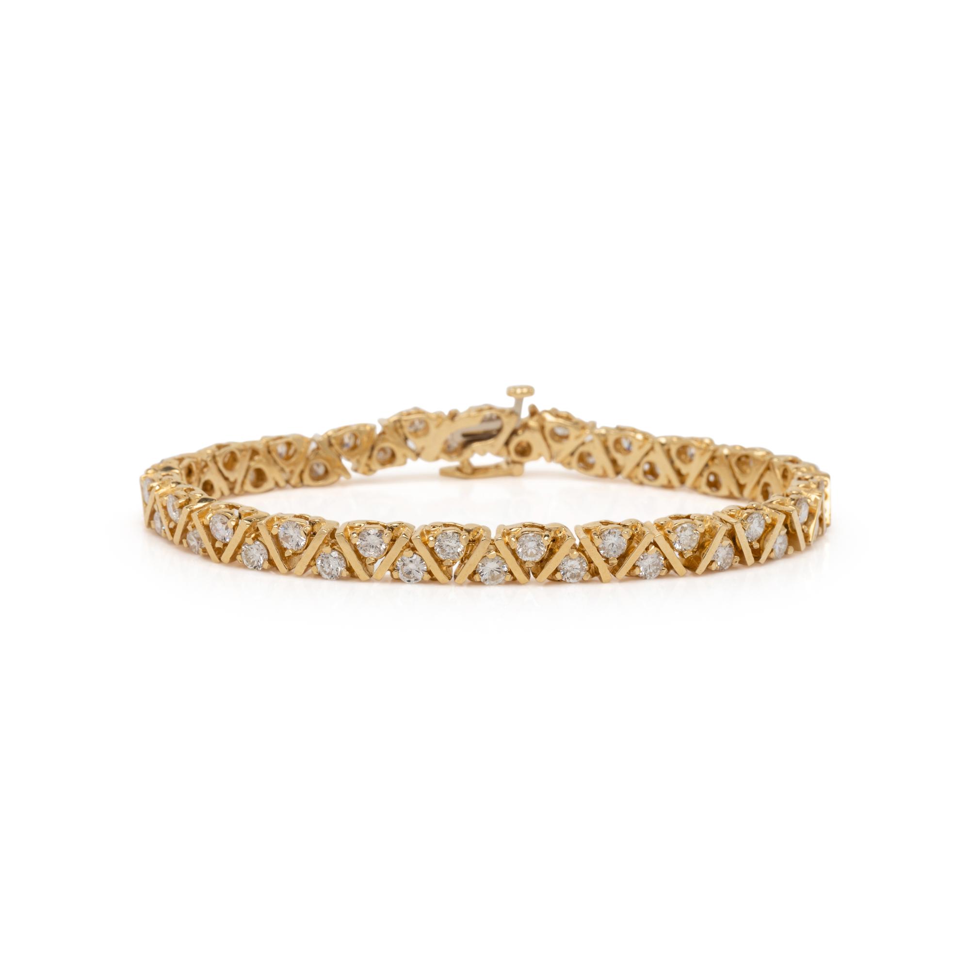 YELLOW GOLD AND DIAMOND BRACELET