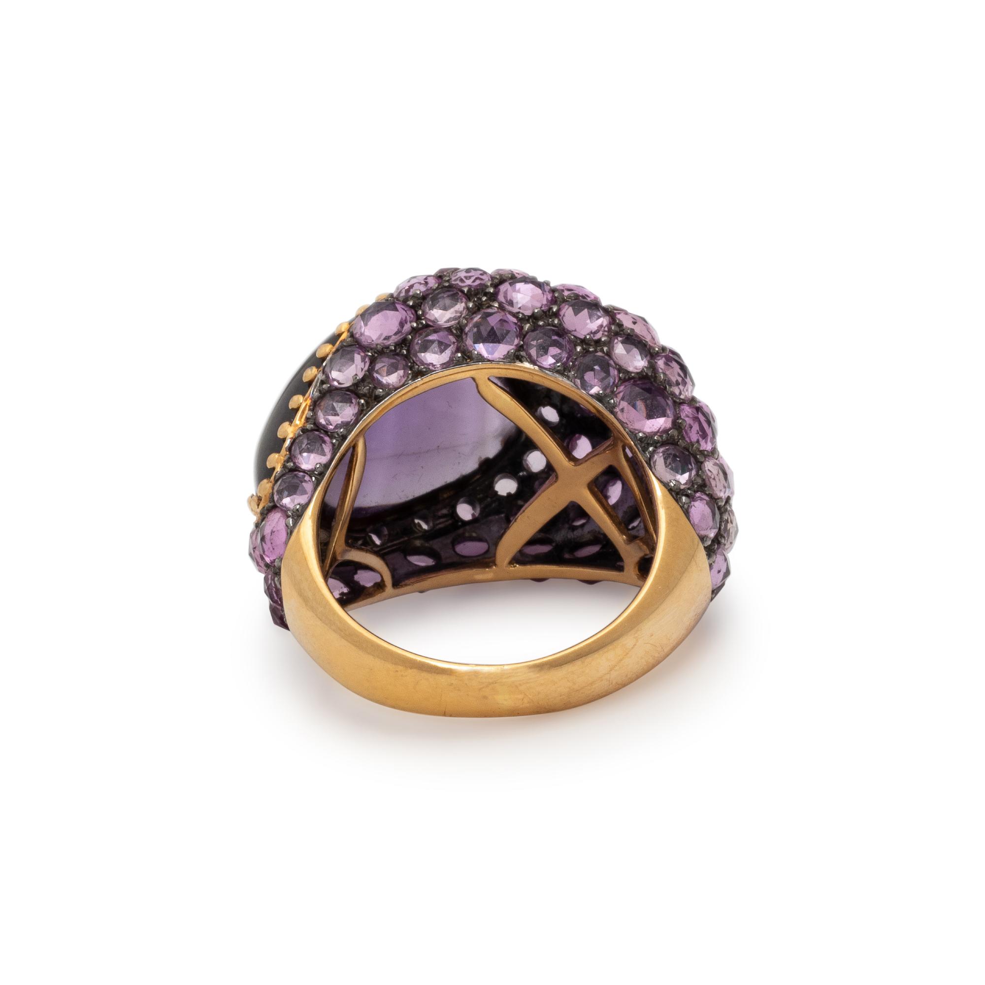 AMETHYST AND YELLOW GOLD RING
