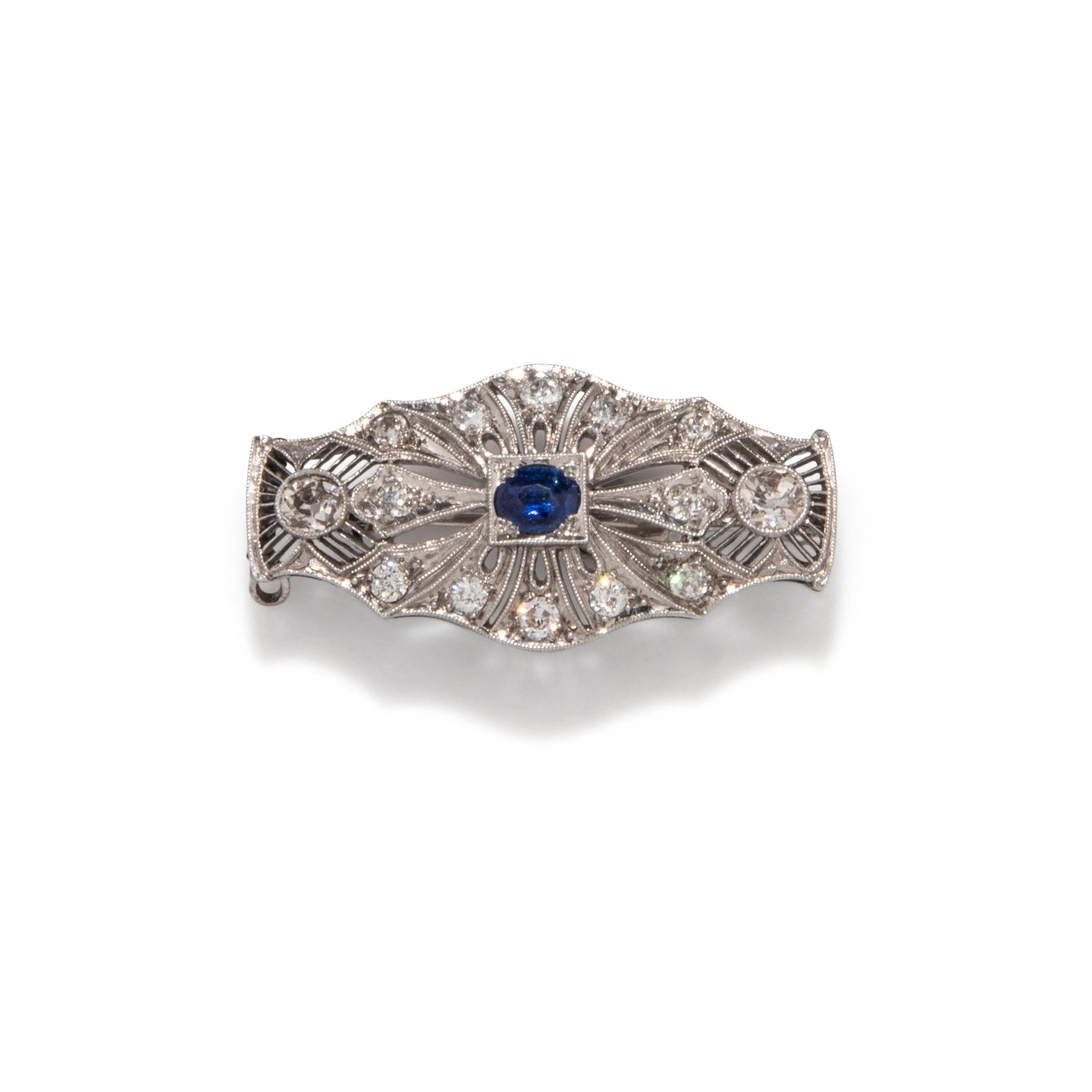 ART DECO, DIAMOND AND SAPPHIRE PENDANT BROOCH