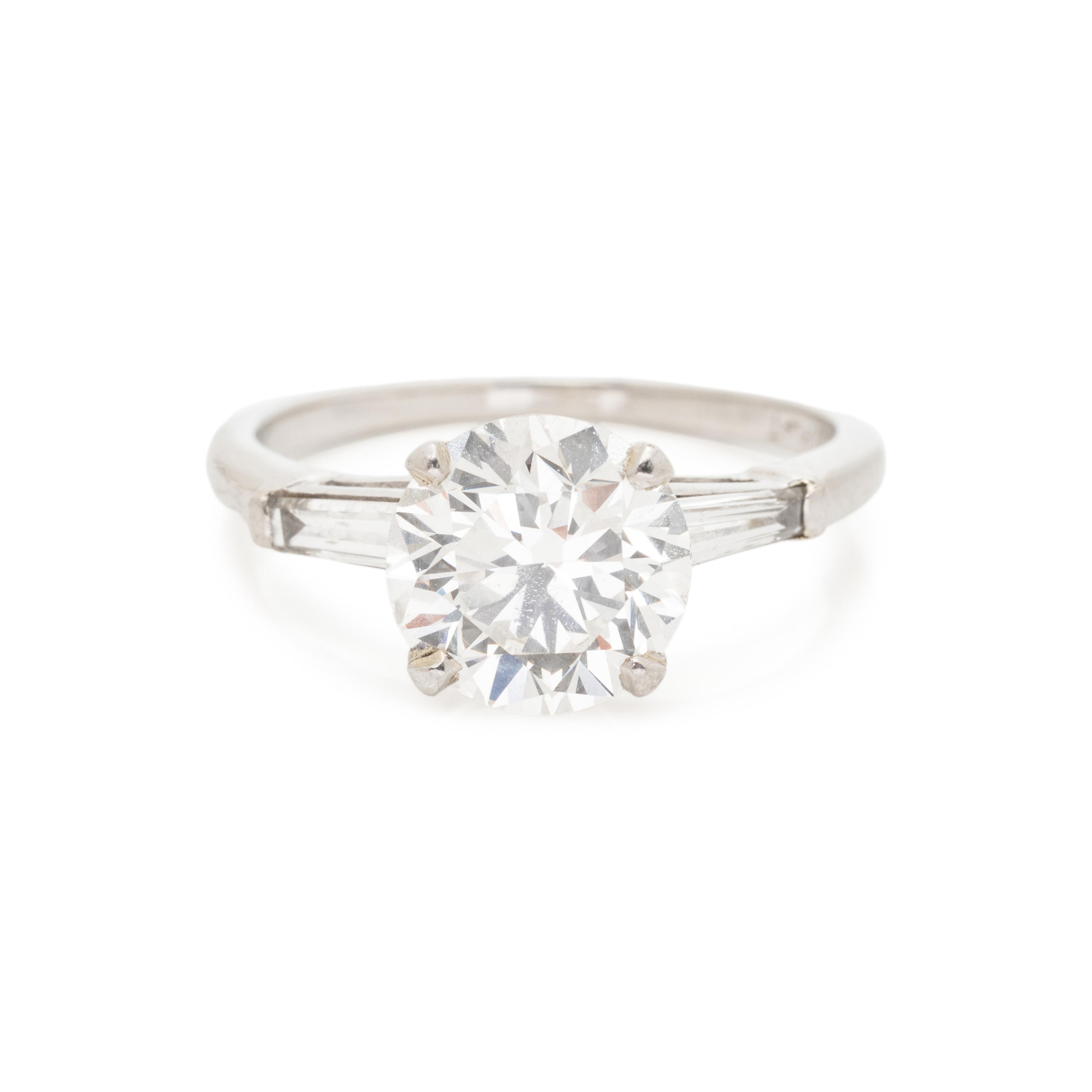 DIAMOND AND PLATINUM RING