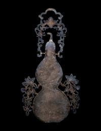 A Hardstone Embellished Silver Mounted Gourd Wall Vase