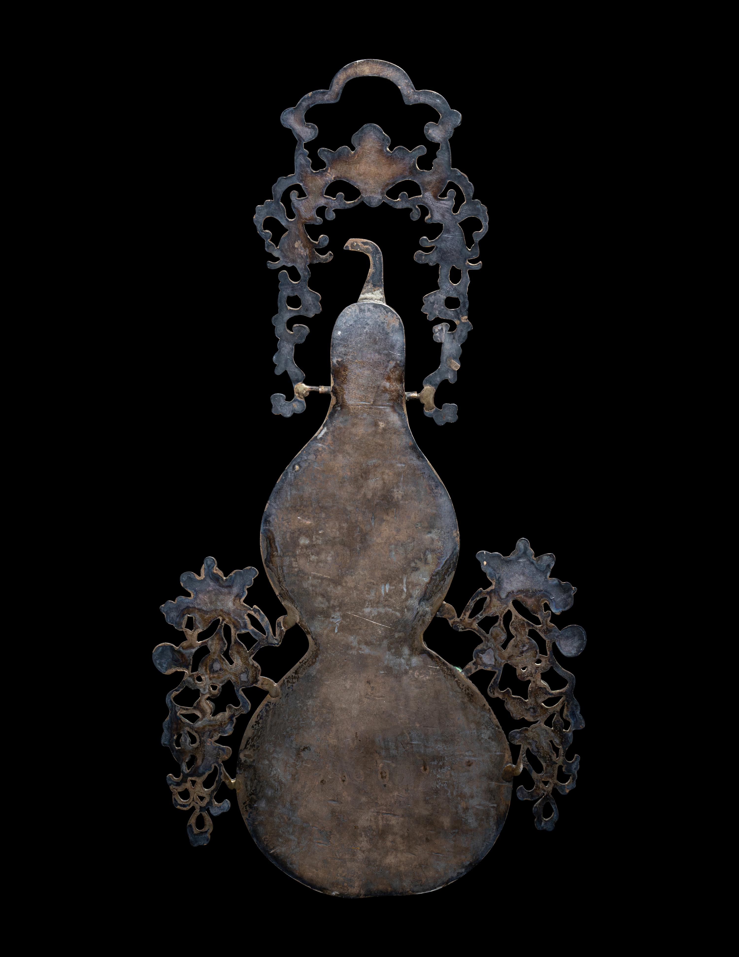 A Hardstone Embellished Silver Mounted Gourd Wall Vase