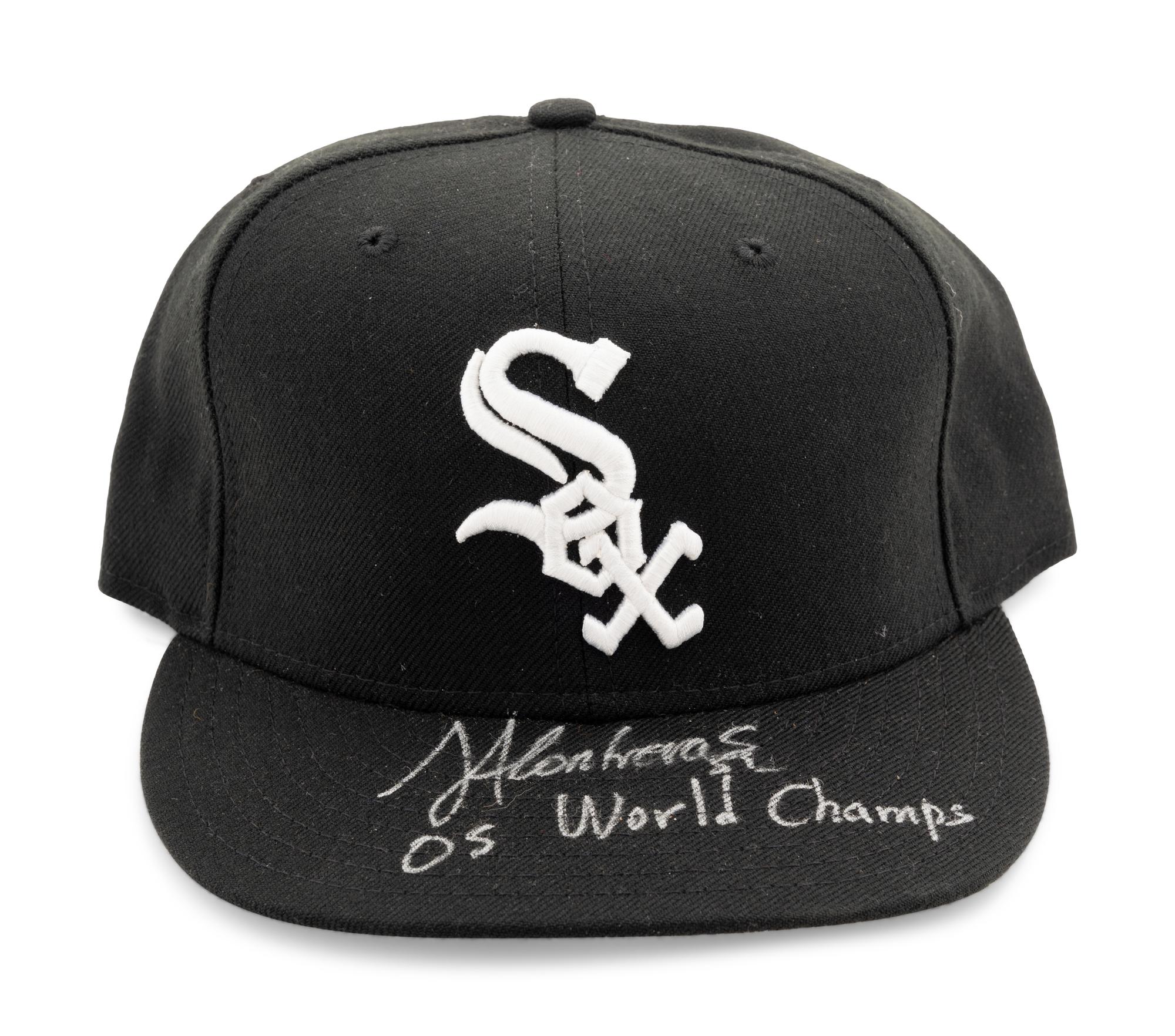 A Group of 13 2005 Chicago White Sox World Series Champion Signed Autograph Items (Steiner)