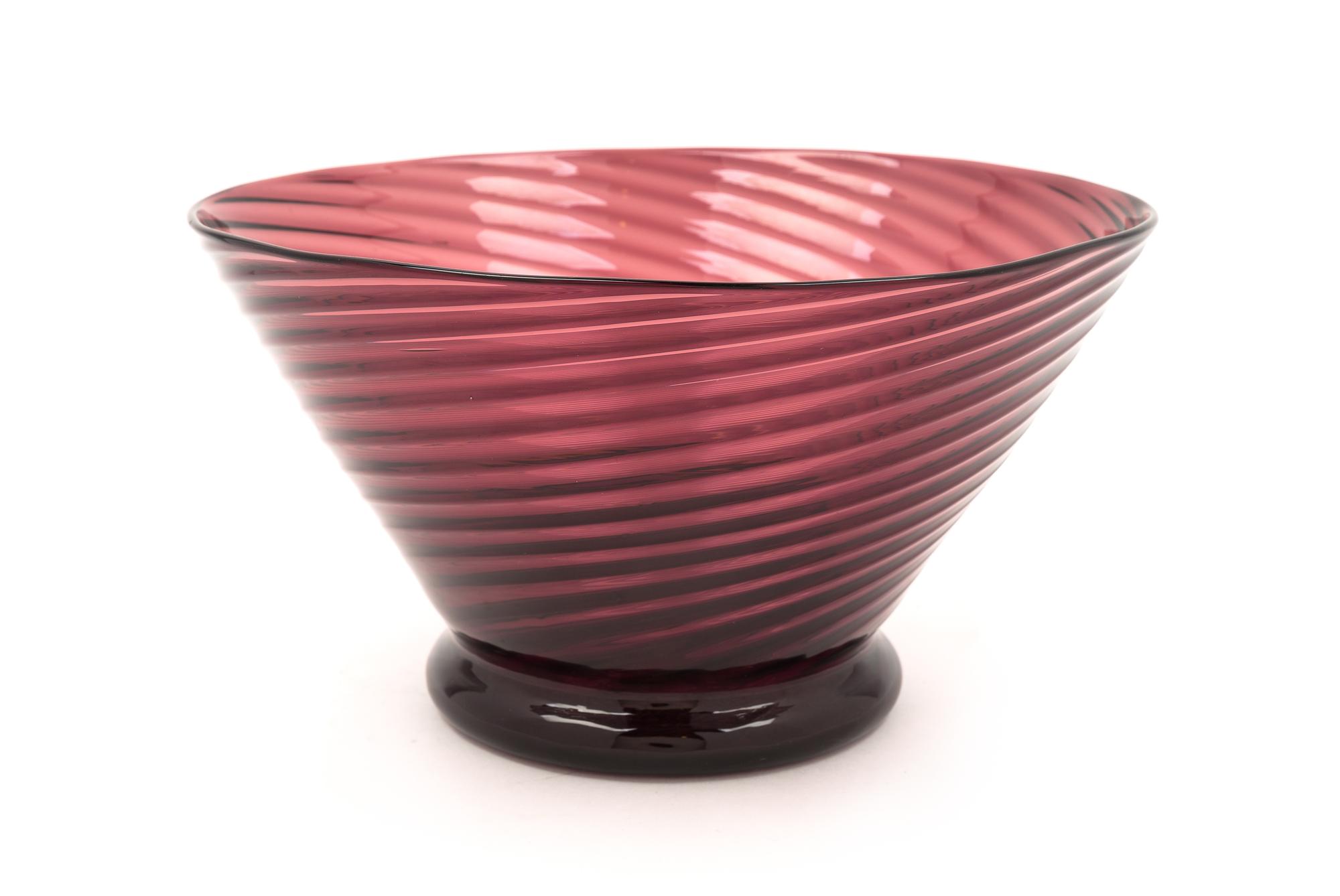 Steuben, 20TH CENTURY, an amethyst glass bowl