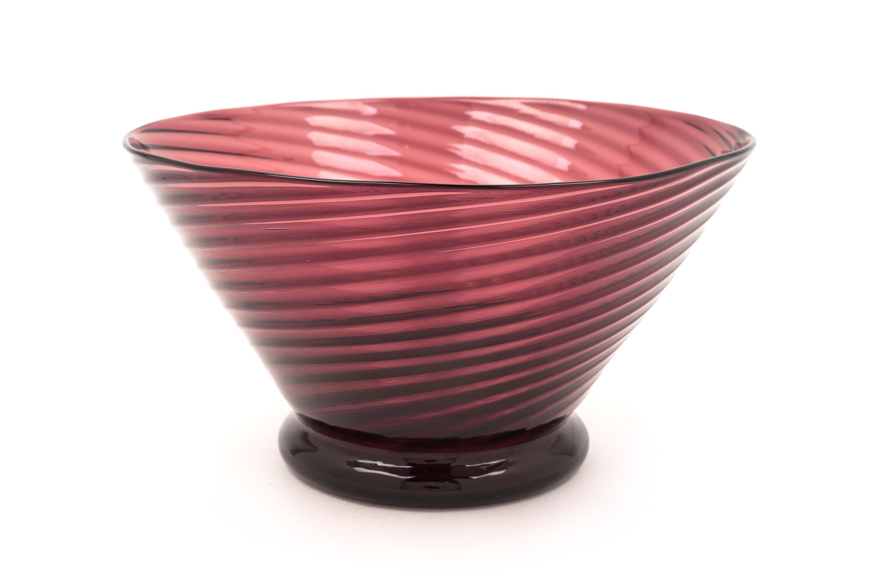 Steuben, 20TH CENTURY, an amethyst glass bowl