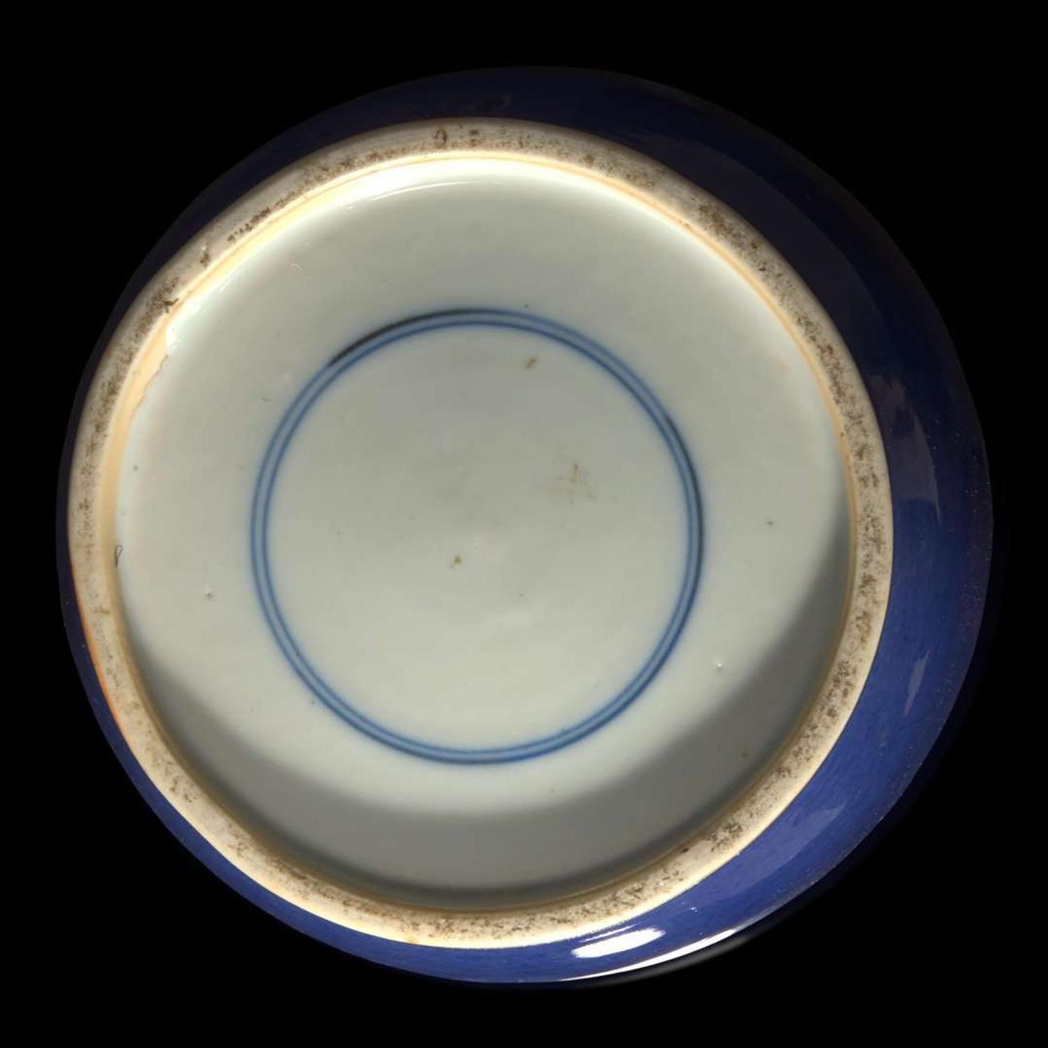 A Chinese powder blue-glazed rouleau vase 灑藍釉棒槌瓶 Late 19th/early 20th century ??????????