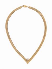YELLOW GOLD AND DIAMOND NECKLACE
