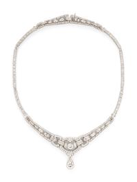 ART DECO, DIAMOND AND PLATINUM NECKLACE