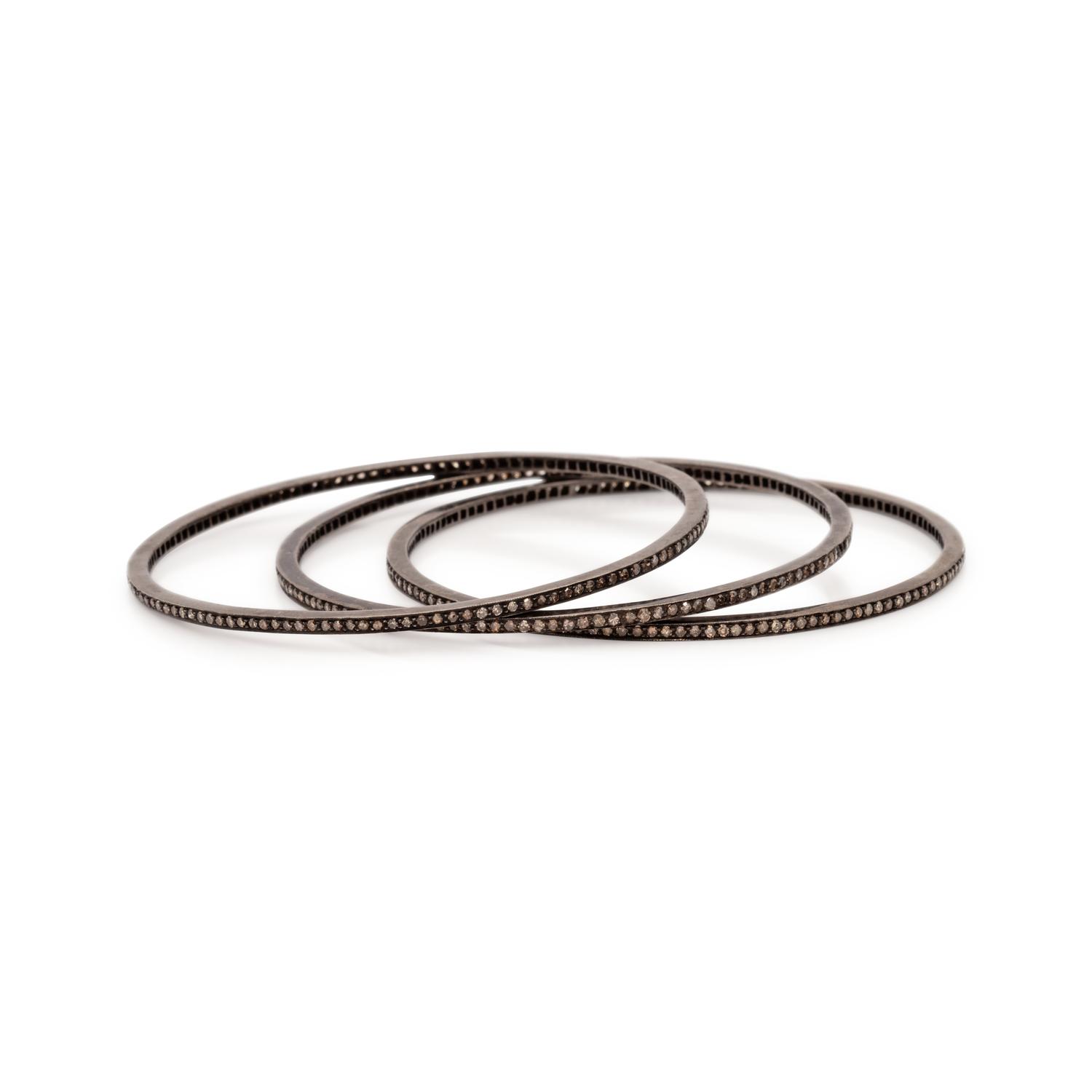 COLORED DIAMOND BANGLE BRACELET SET