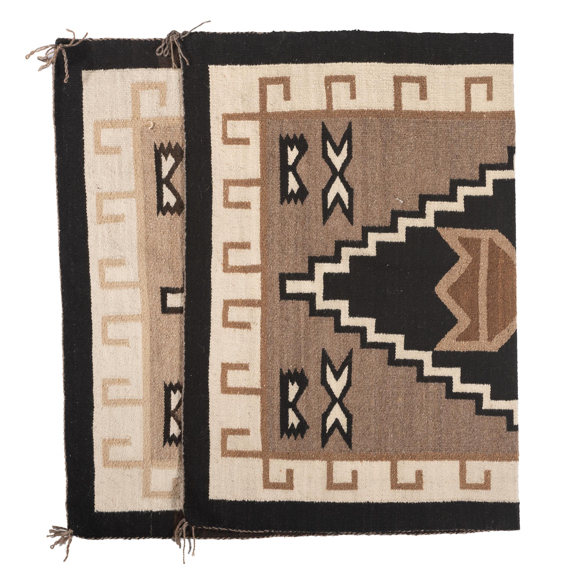 Navajo Eastern Reservation Weaving / Rug