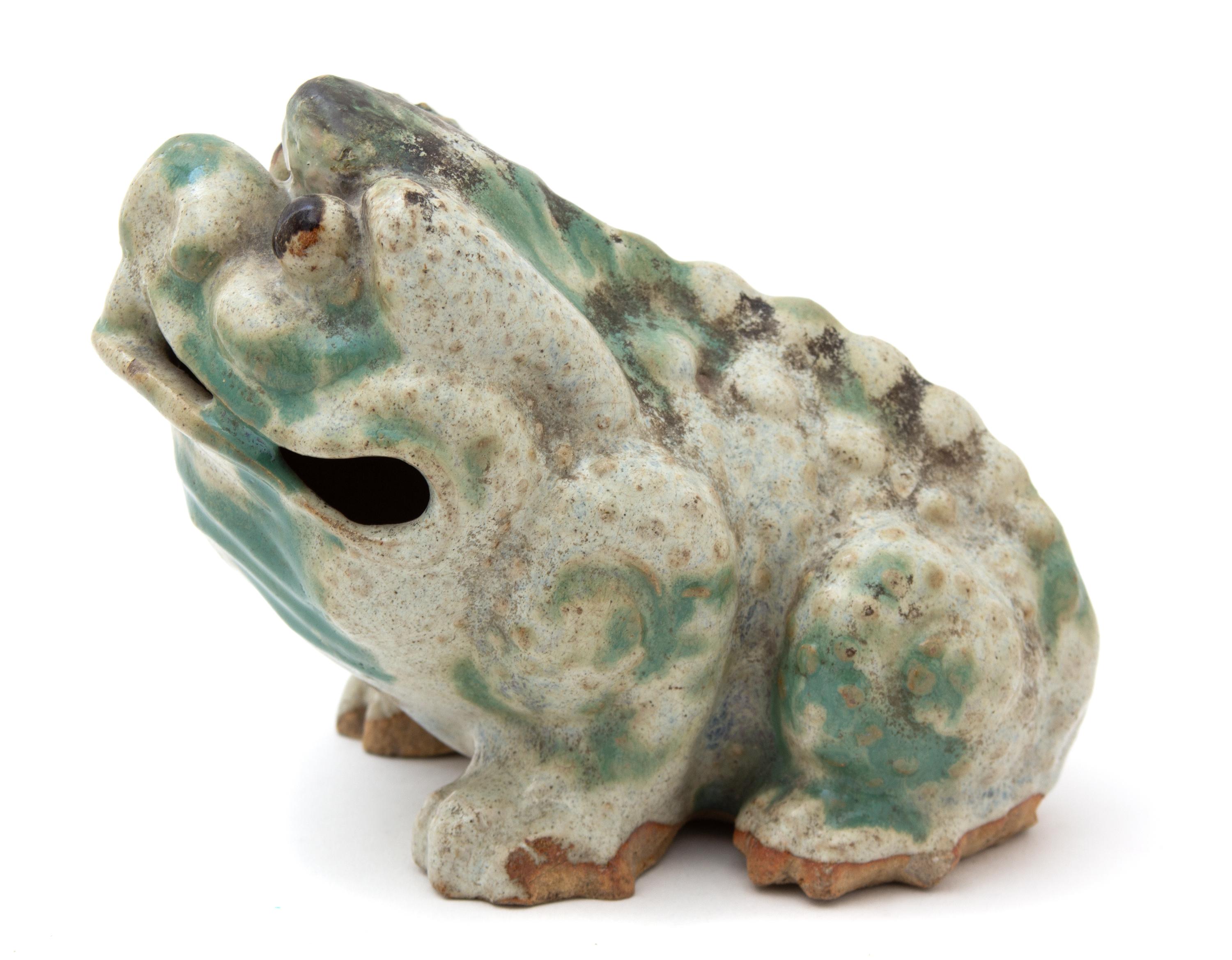 A Chinese Glazed Ceramic Toad Height 5 3/4 x length 7 inches. — 19TH CENTURY