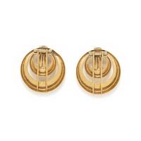 PAIR OF YELLOW GOLD DRESS PINS