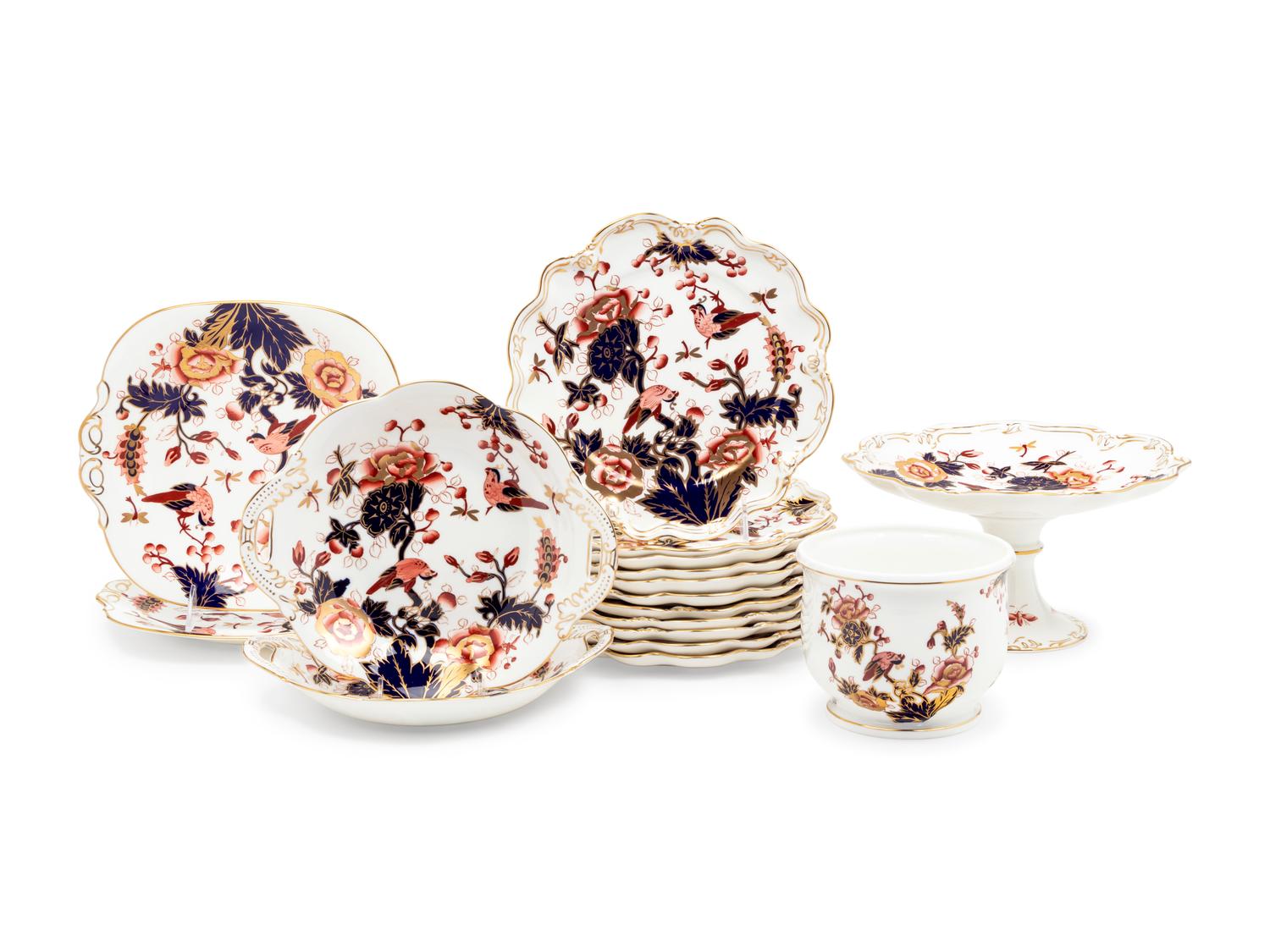 A Coalport Hong Kong Porcelain Dessert Service
