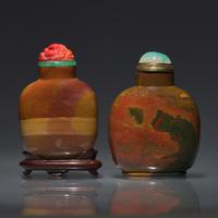 Two Chinese Jasper Snuff Bottles, Qing Dynasty, 18th-19th Century — 清中期 羊肝瑪瑙素面鼻煙壺兩支