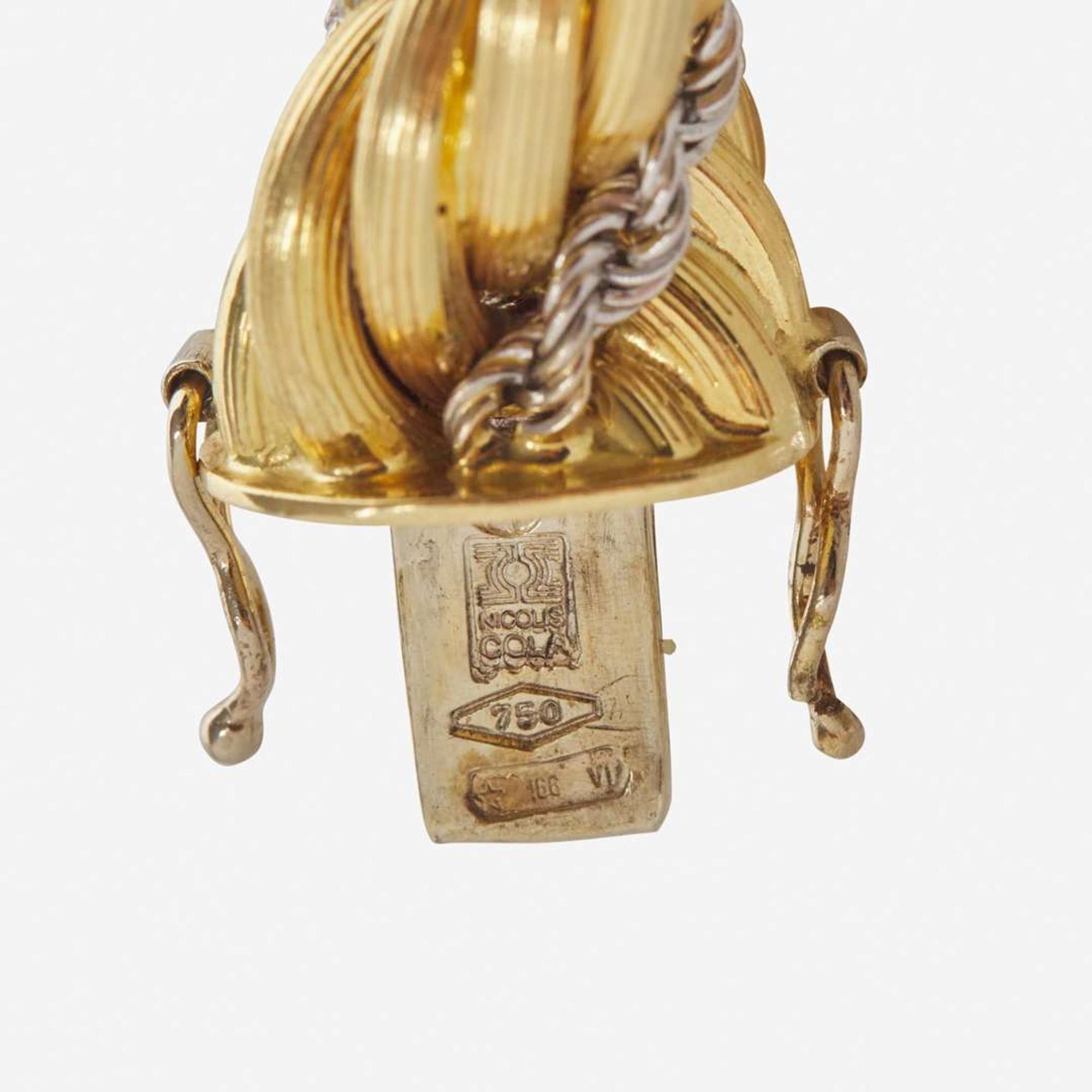 An 18K Two-Tone Gold Necklace and Bracelet Set