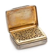 A George IV Silver Vinaigrette, John Lawrence & Co., Birmingham, 1823, the lid having engine turned decoration centered by a monogramme