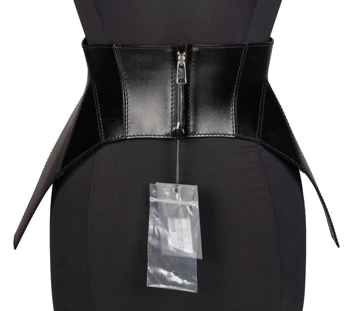 Alexander McQueen Leather Corset-Style Belt