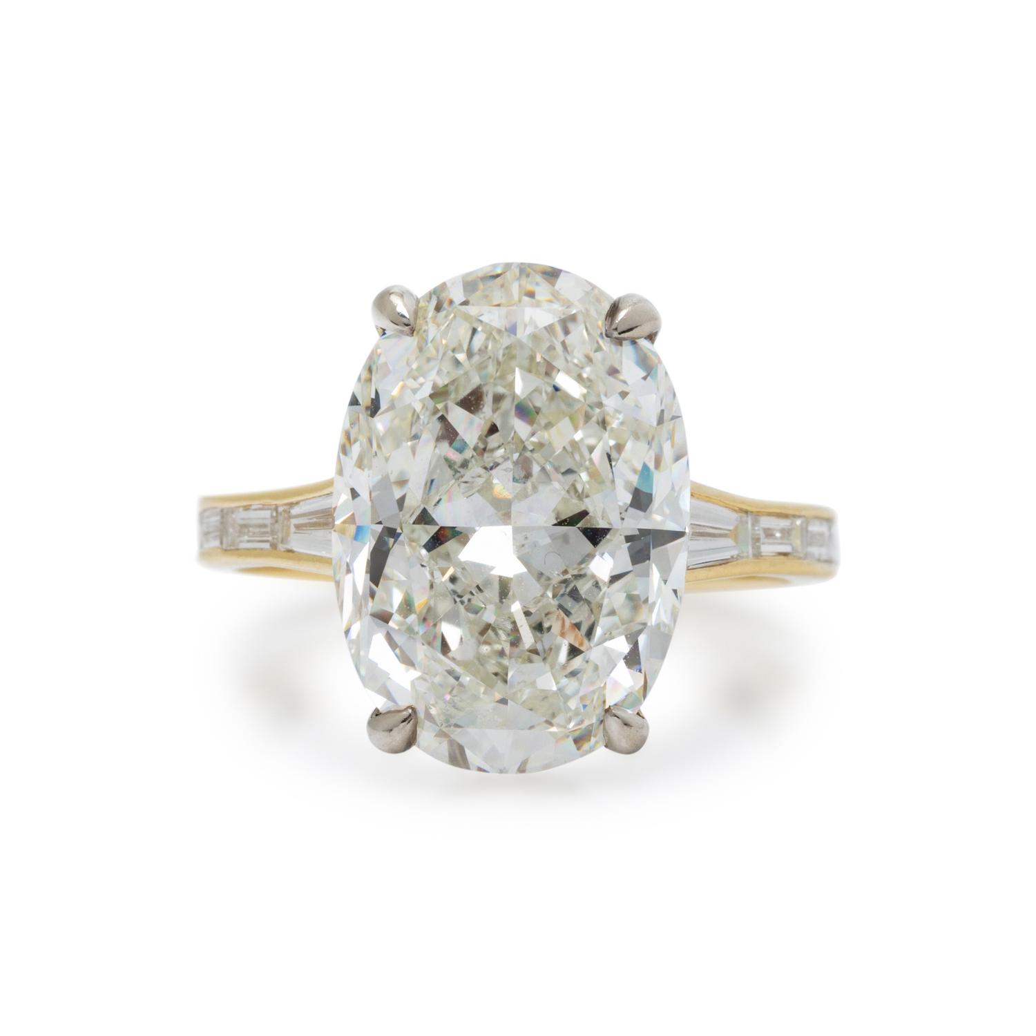 10 CARAT OVAL DIAMOND RING