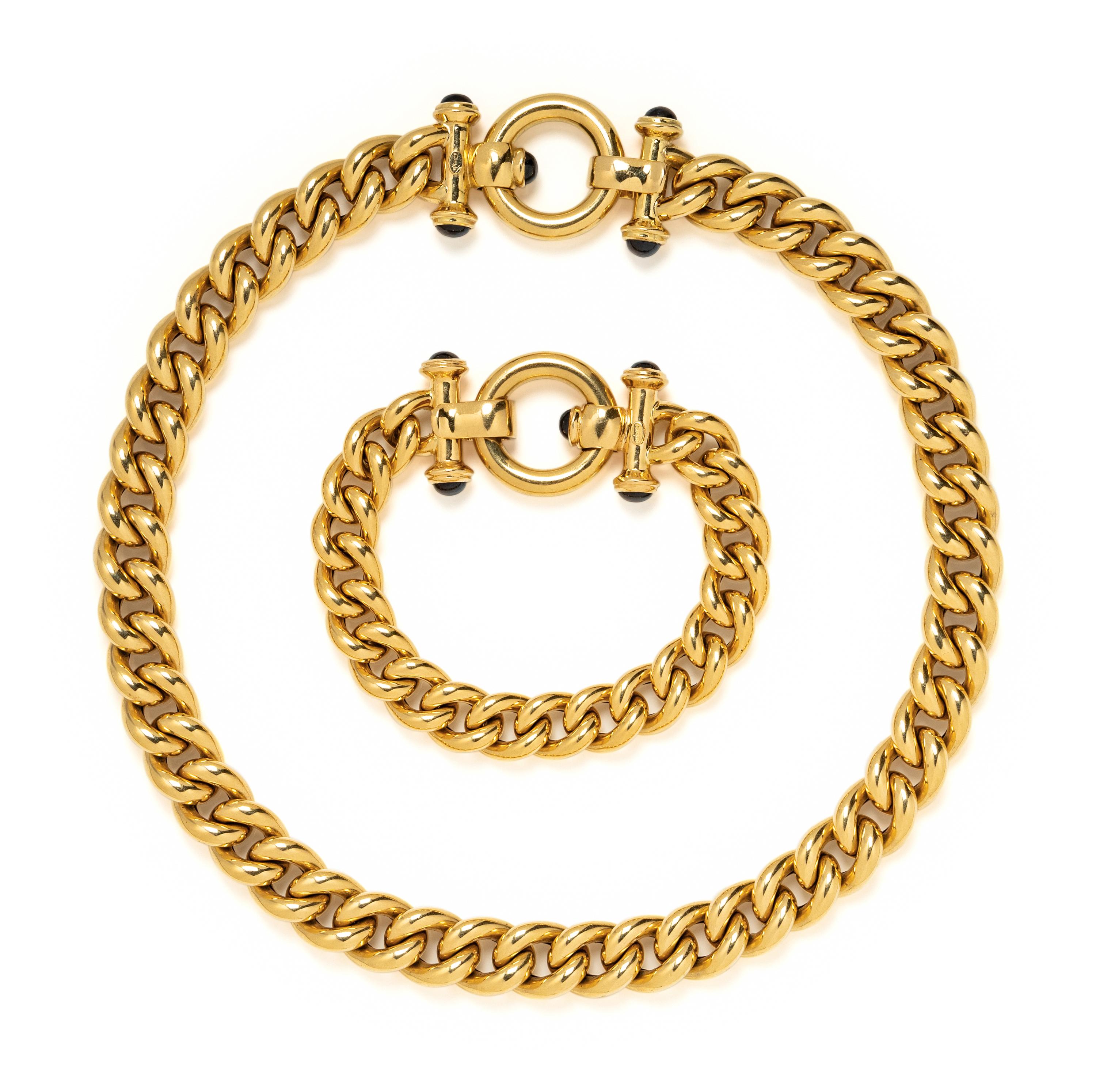 YELLOW GOLD AND SAPPHIRE NECKLACE AND BRACELET