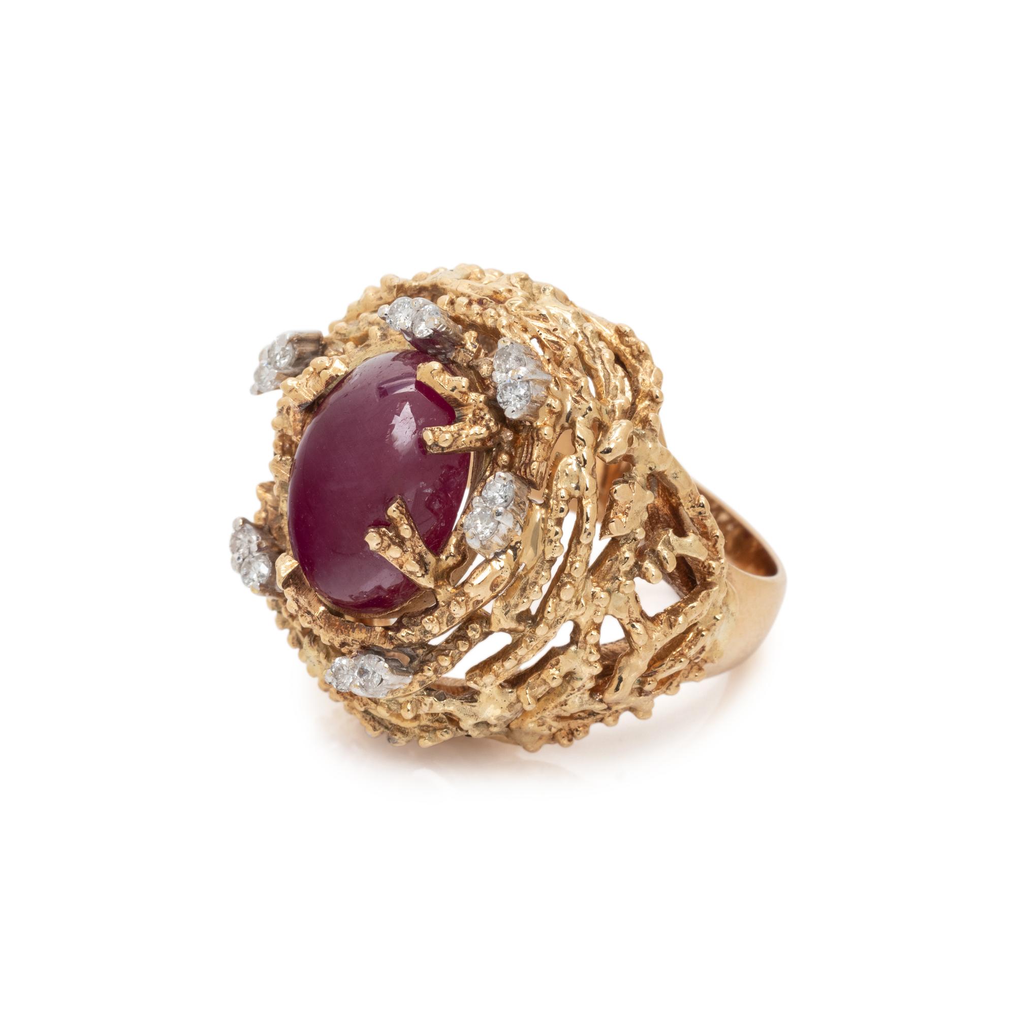 YELLOW GOLD, RUBY AND DIAMOND RING