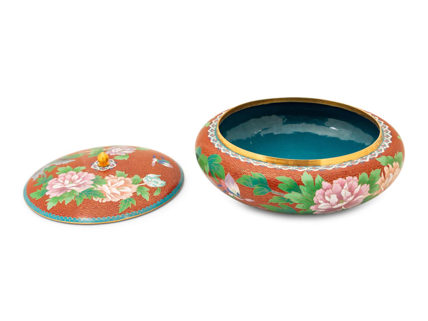 A Cloisonné Squat Bowl with Lid