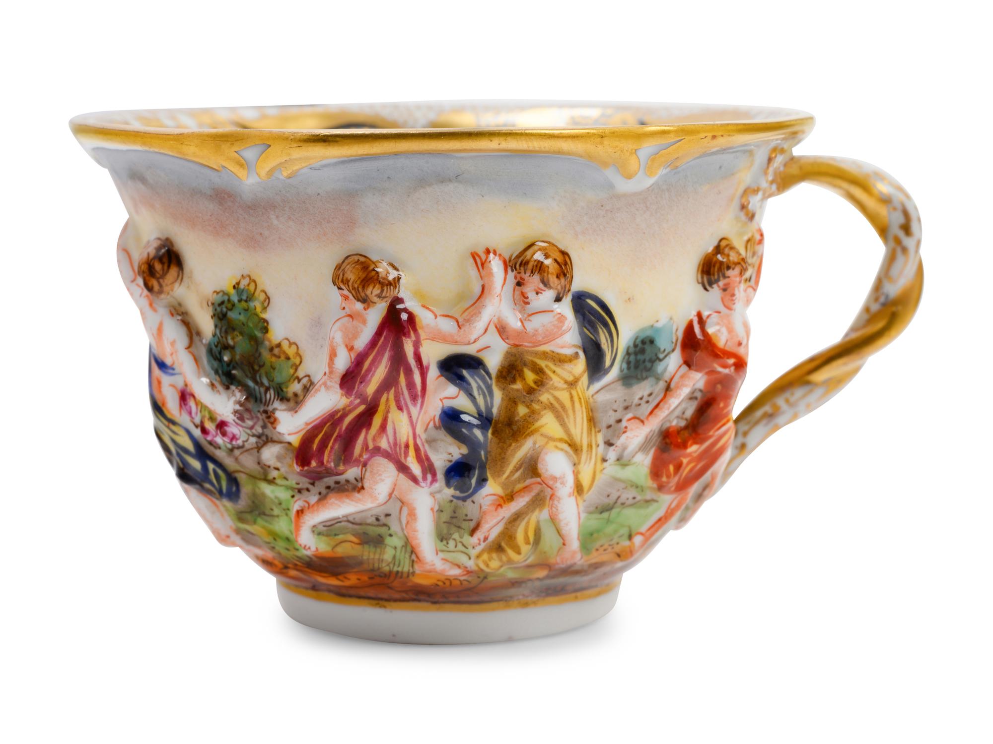 A Capodimonte Porcelain Dinner Service