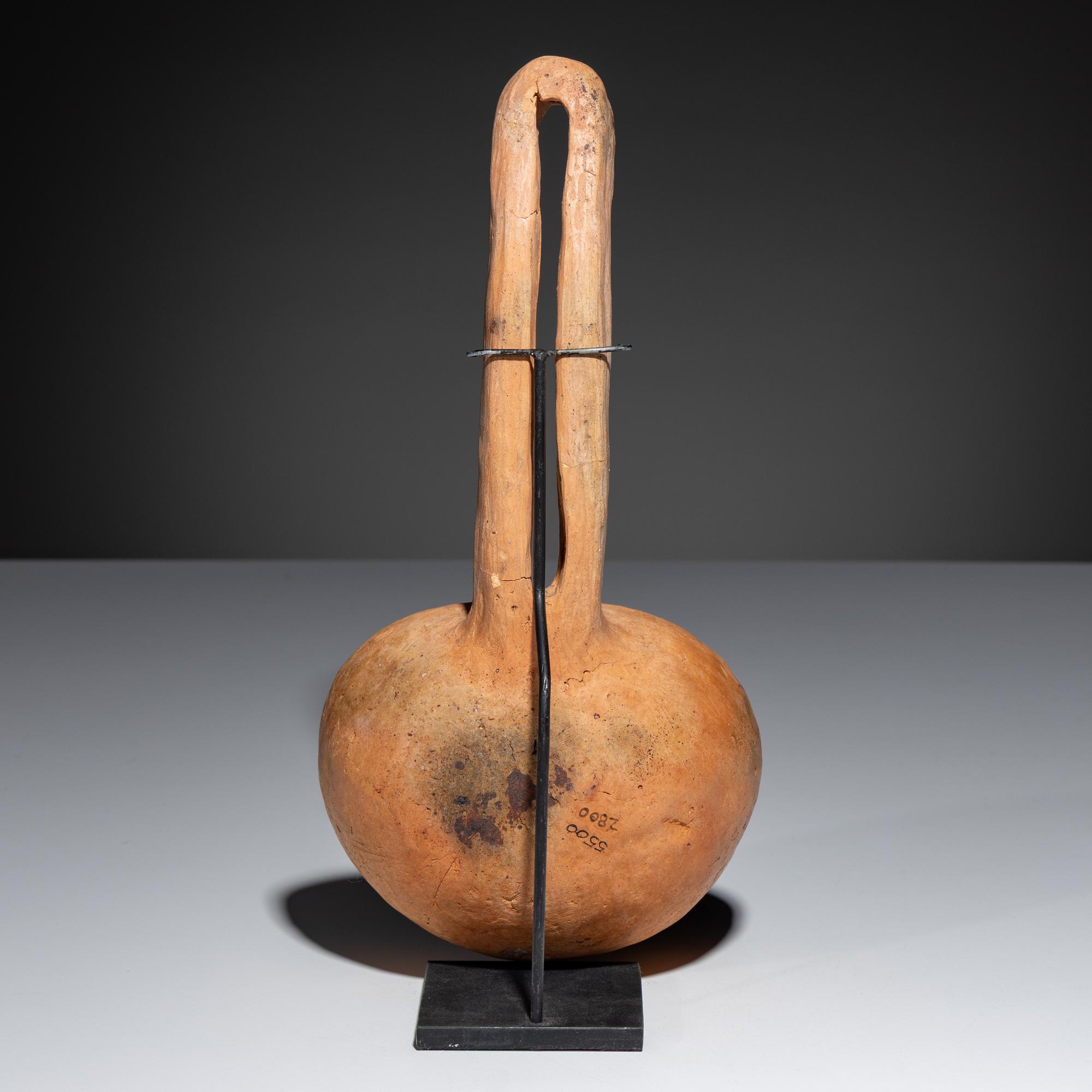 Ancestral Pueblo, Bidahochi Black-on-Orange Ladle