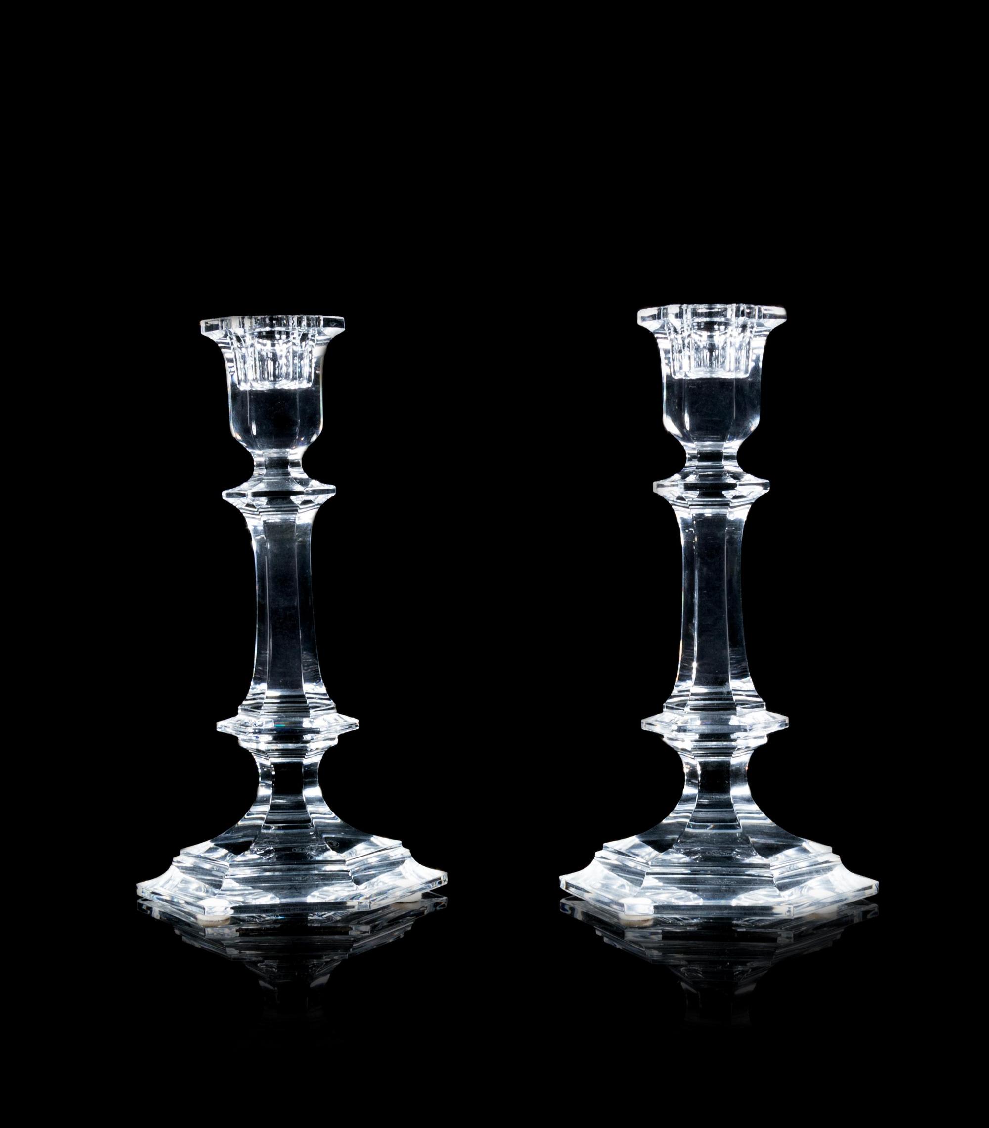 A Pair Candlesticks
