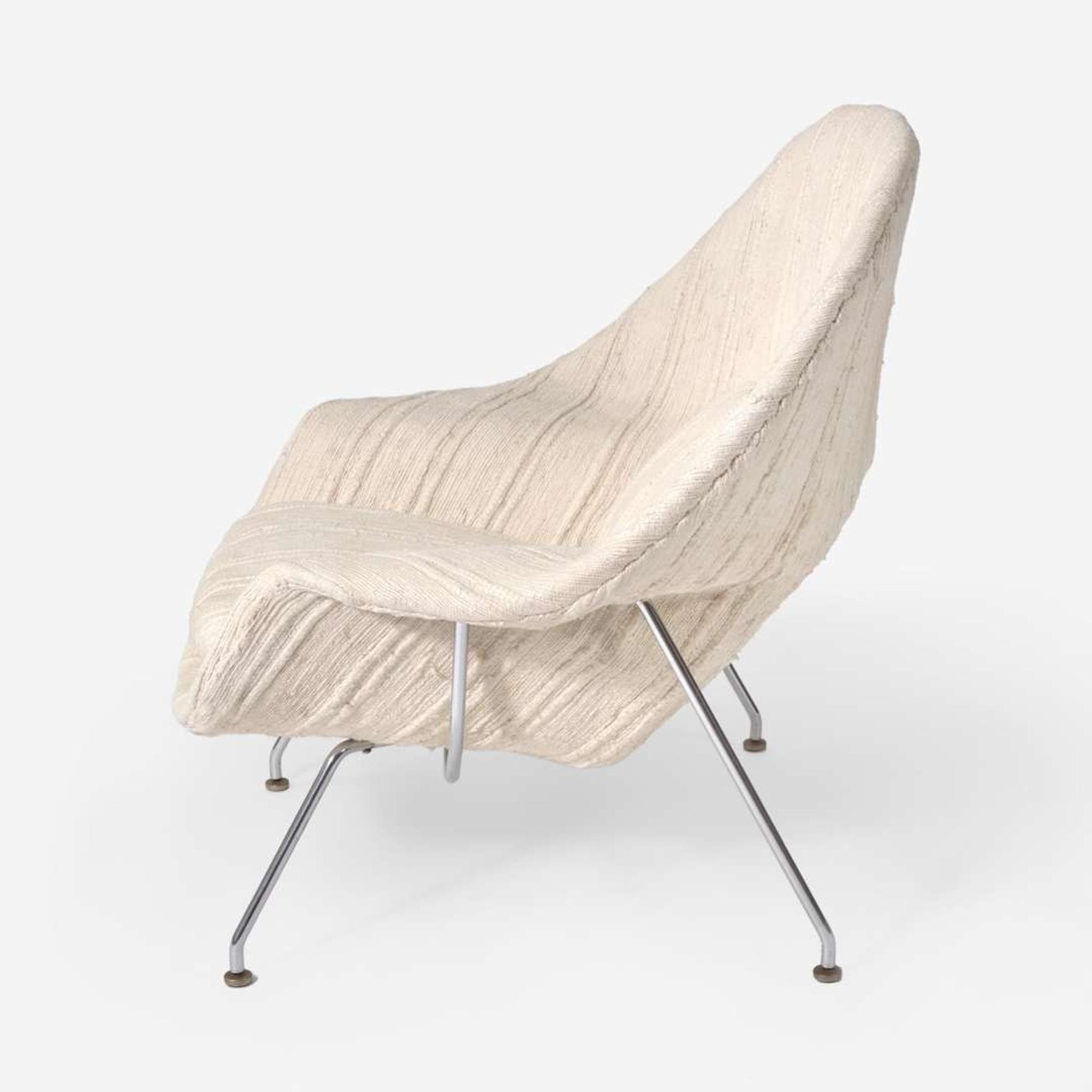 Eero Saarinen (Finnish-American, 1910-1961) "Womb" Chair (Model 70), Knoll International, designed 1947-48, the present lot circa 1970s