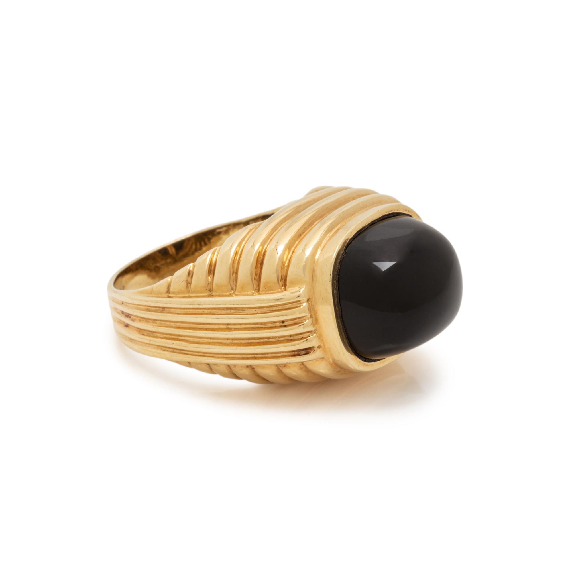 TIFFANY & CO. YELLOW GOLD AND ONYX RING