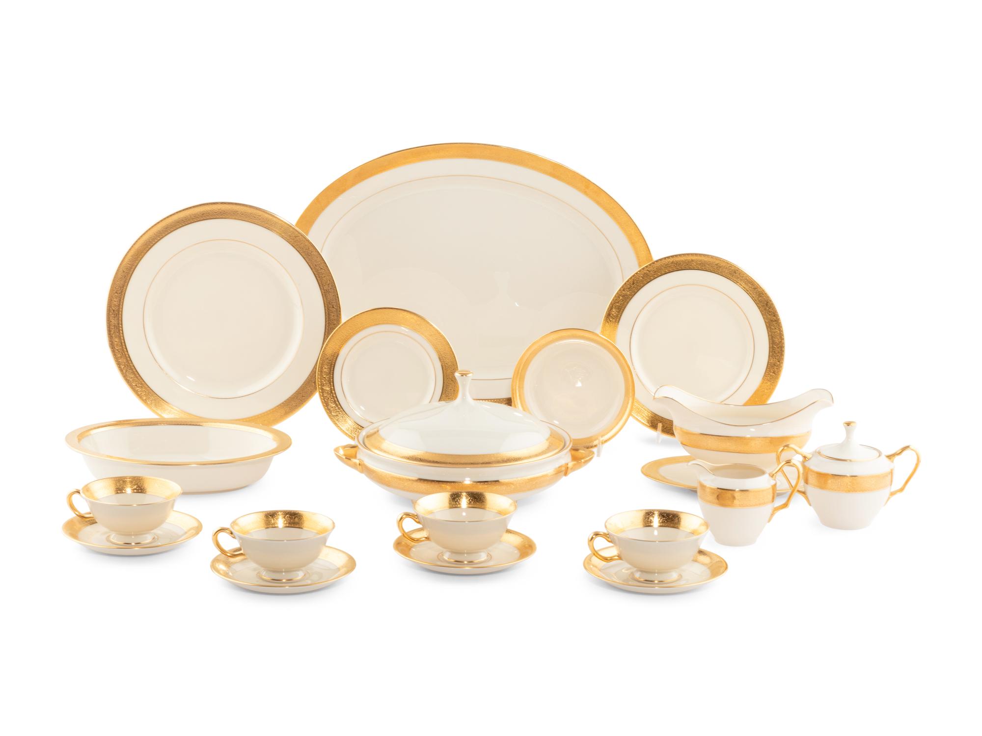 A Lenox Westchester Porcelain Dinner Service
