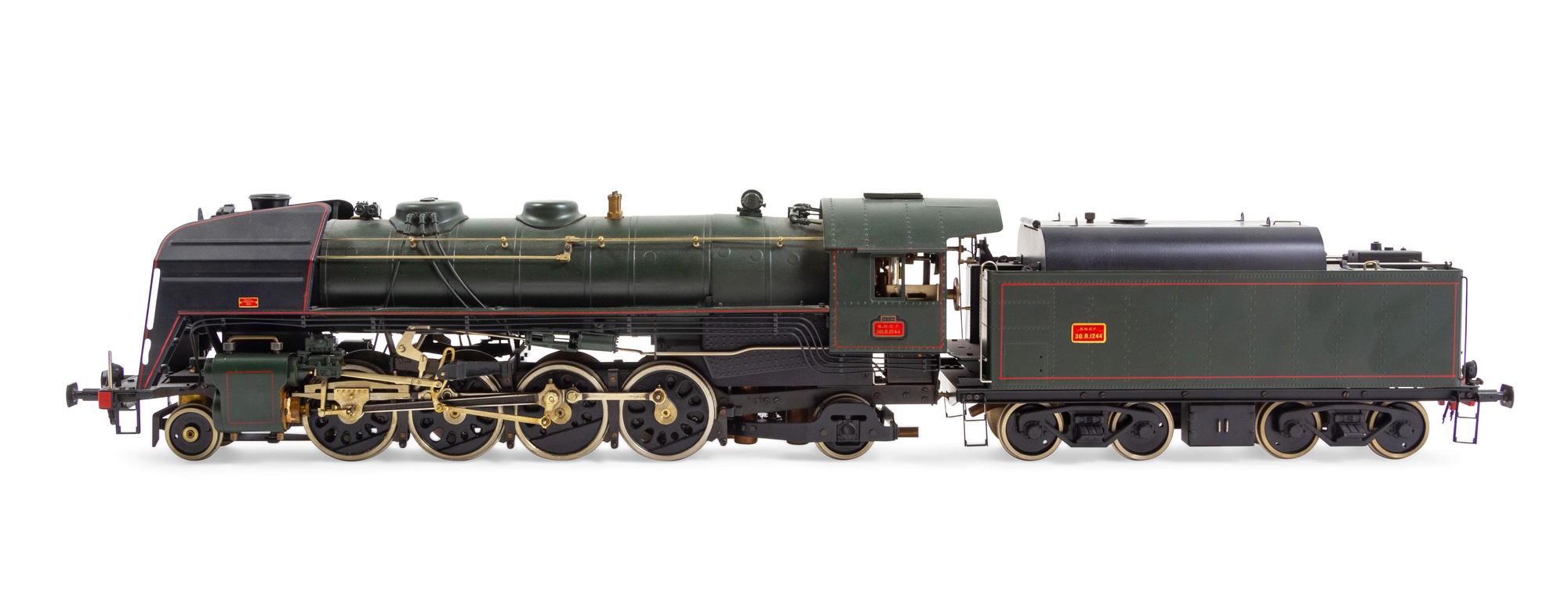 An Aster/Fulgurex Polychrome 1-Gauge S.N.C.F 2-8-2 Locomotive and Tender