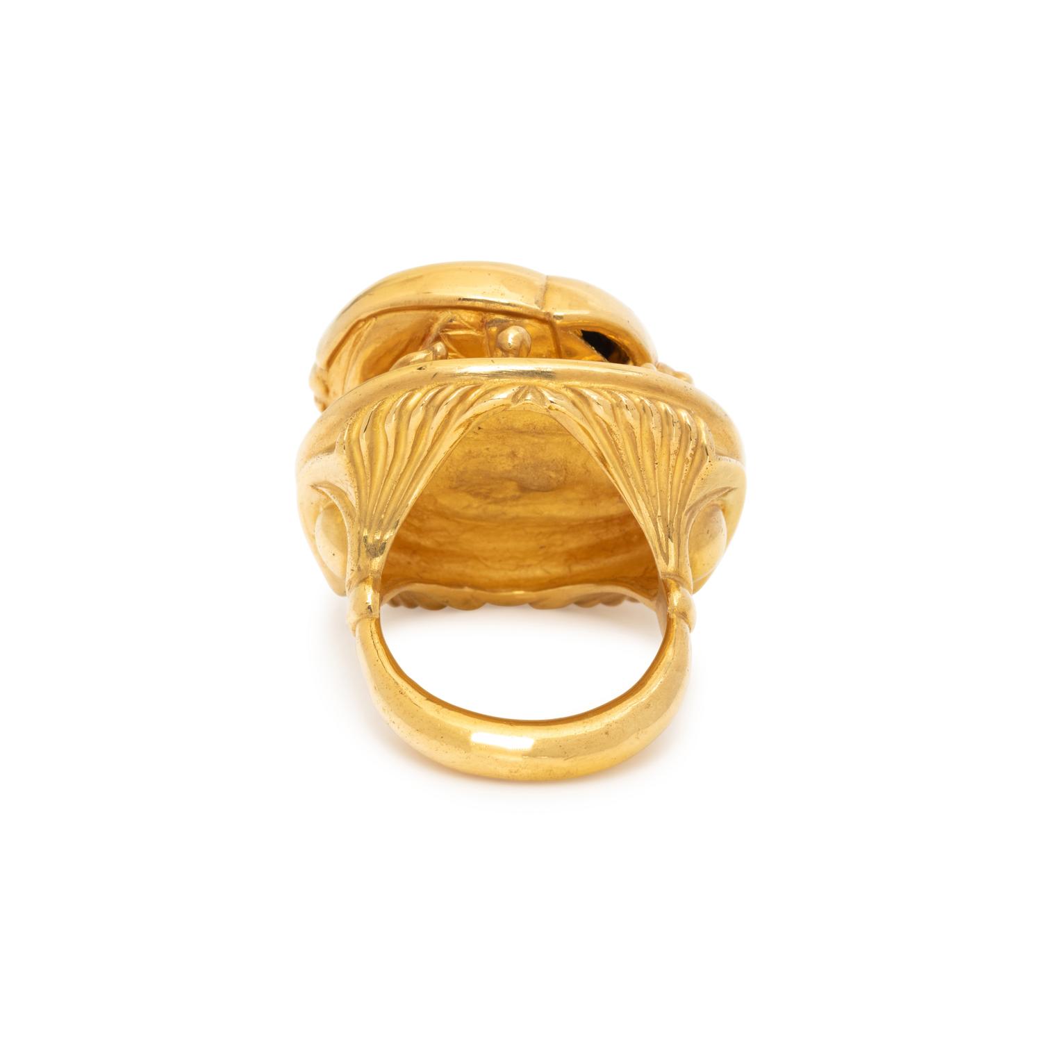 YELLOW GOLD AND LAPIS LAZULI SCARAB RING