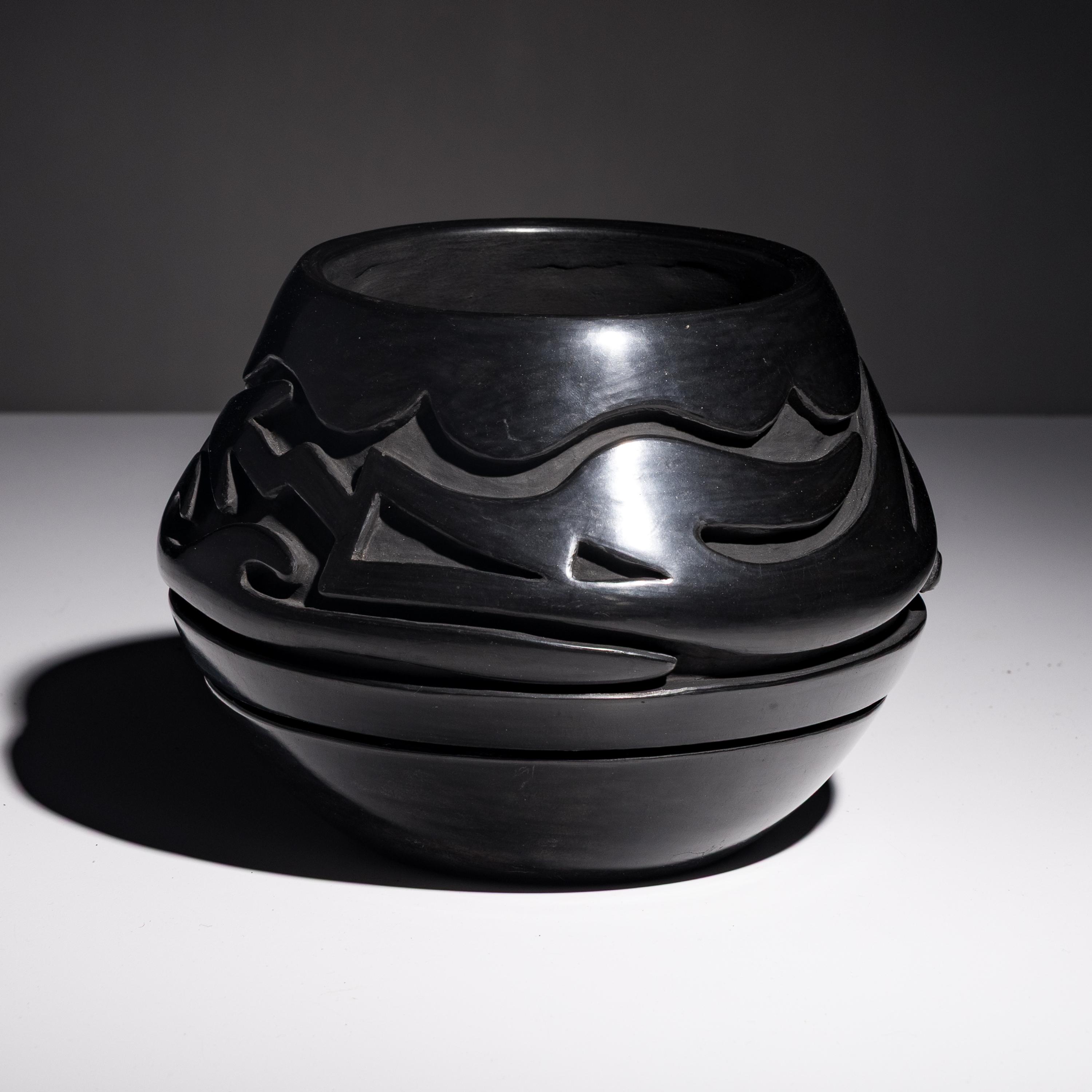 Teresita Naranjo (Santa Clara, 1919-1999) — Carved Blackware Pottery Jar, Avanyu