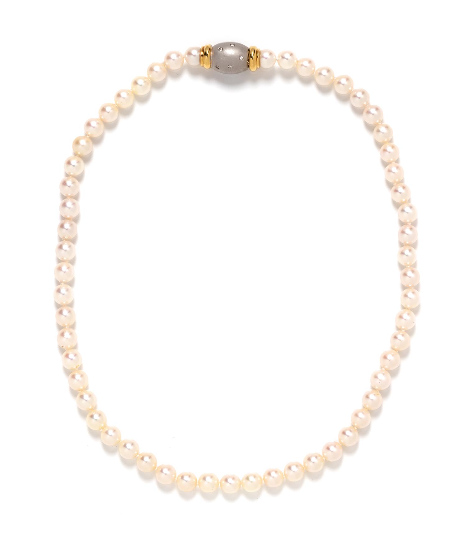 CULTURED PEARL NECKLACE