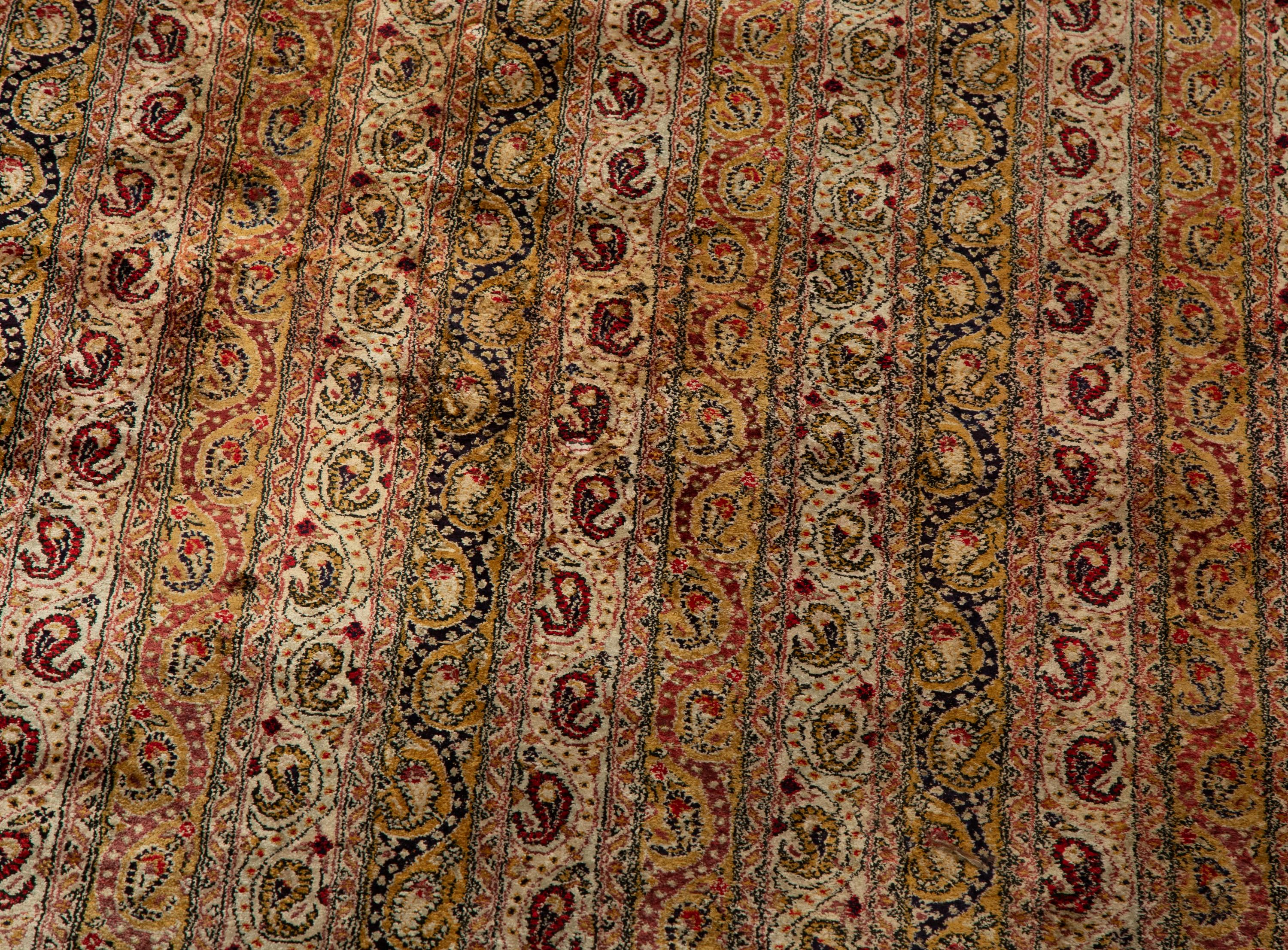 A Ferahan Design Mercerized Cotton Rug