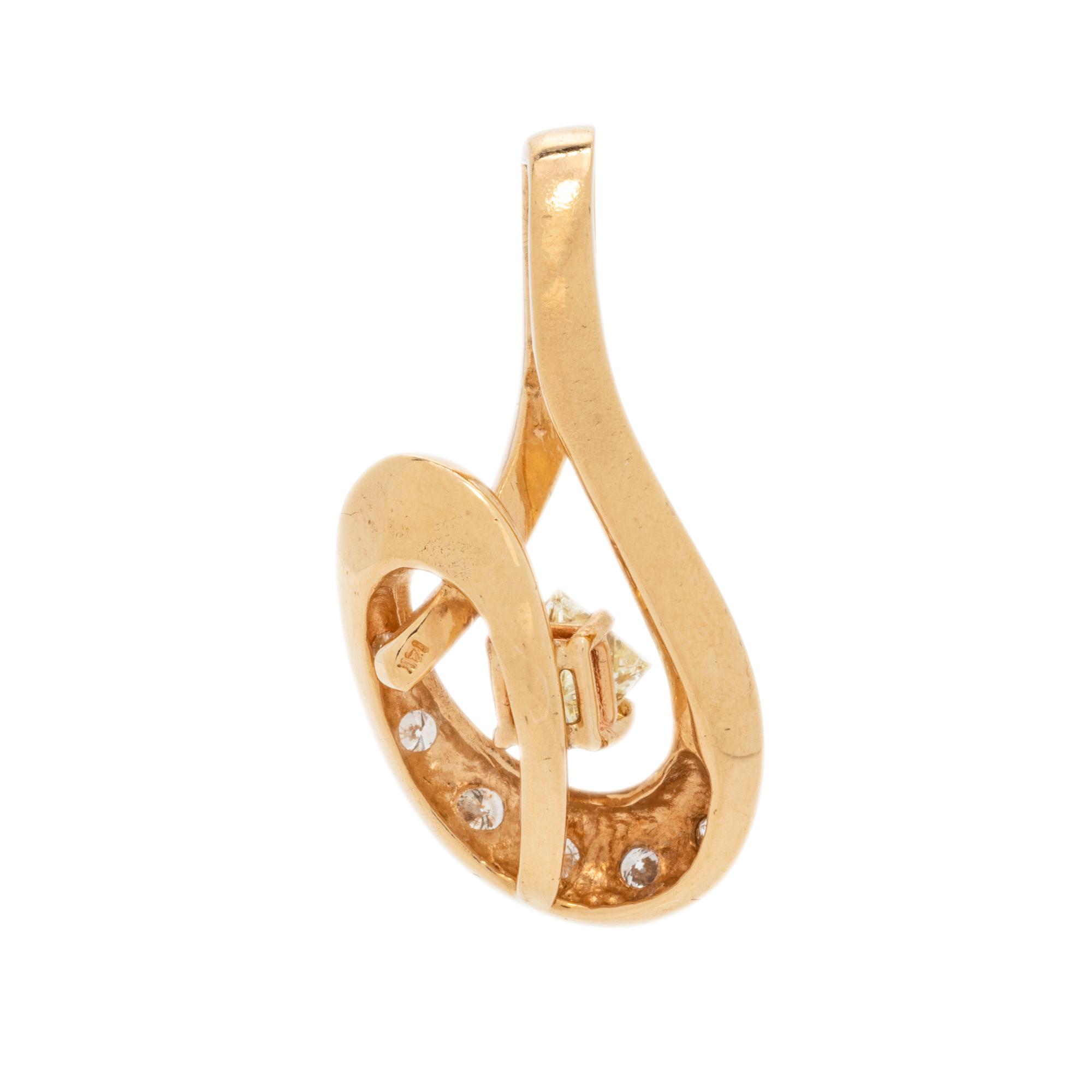 YELLOW GOLD AND DIAMOND PENDANT